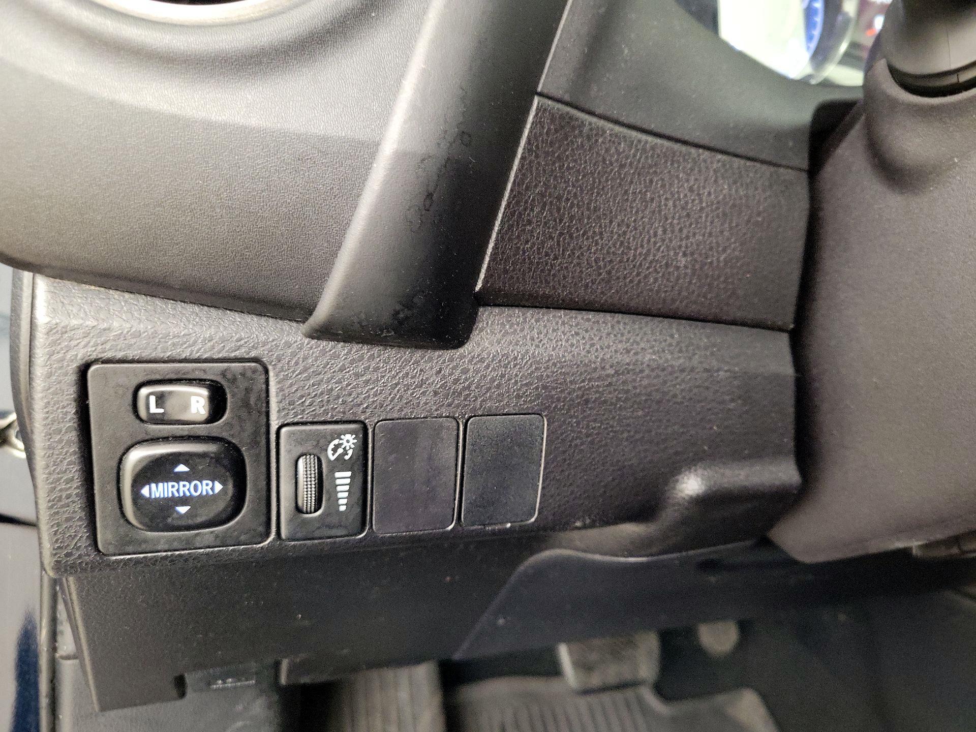 Thumbnail: 2018 Toyota Corolla - 13