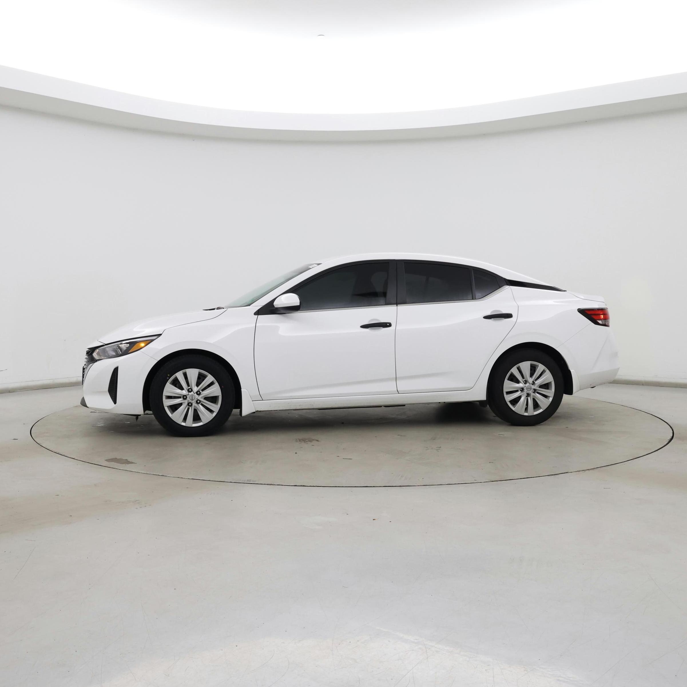 Thumbnail: 2024 Nissan Sentra - 3