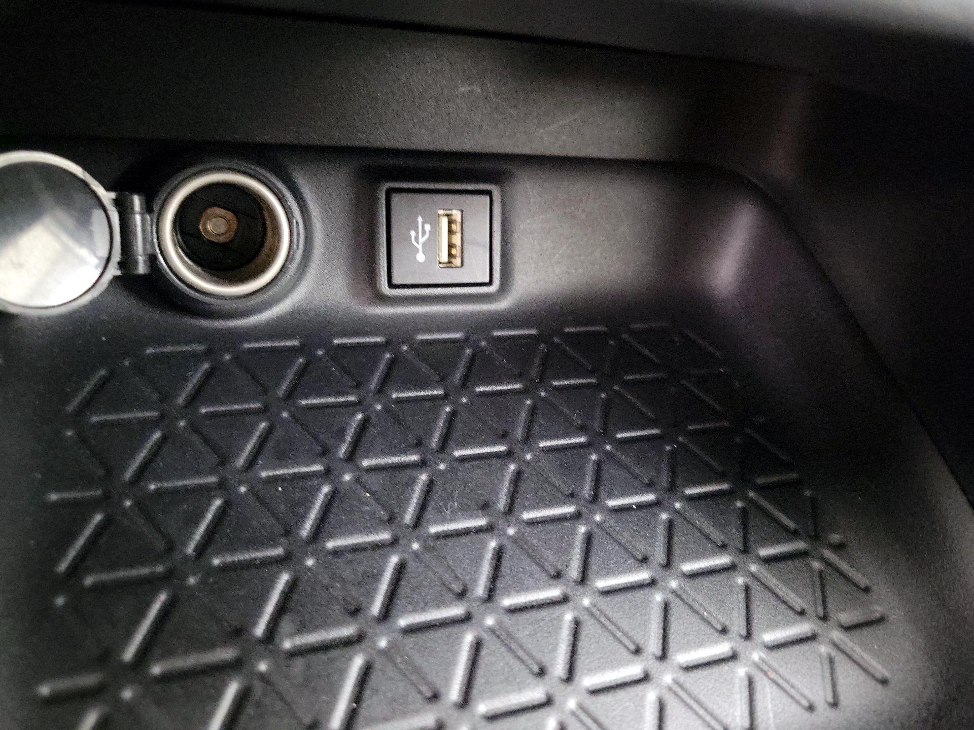 Thumbnail: 2024 Toyota RAV4 - 19