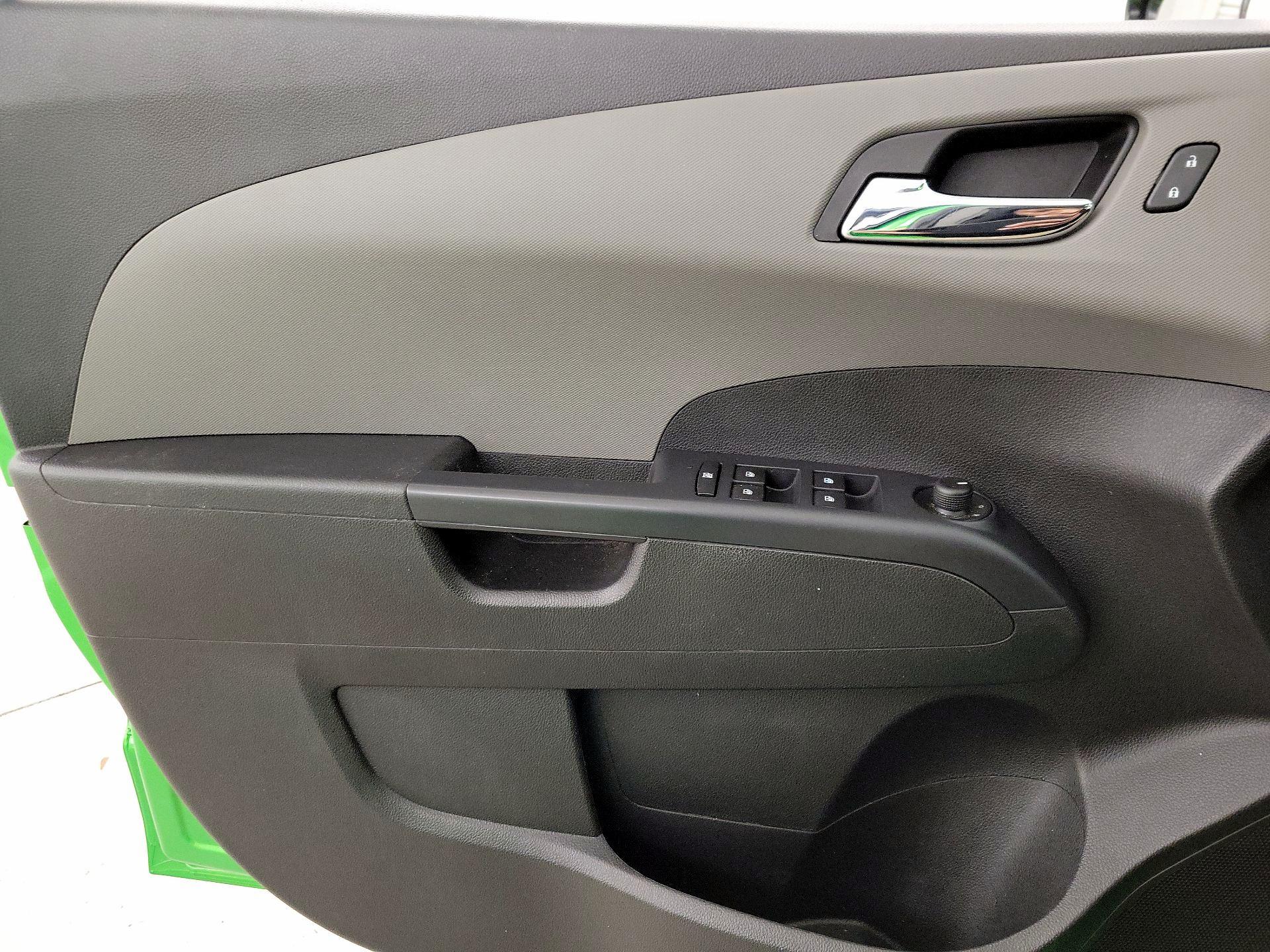 Thumbnail: 2015 Chevrolet Sonic - 12