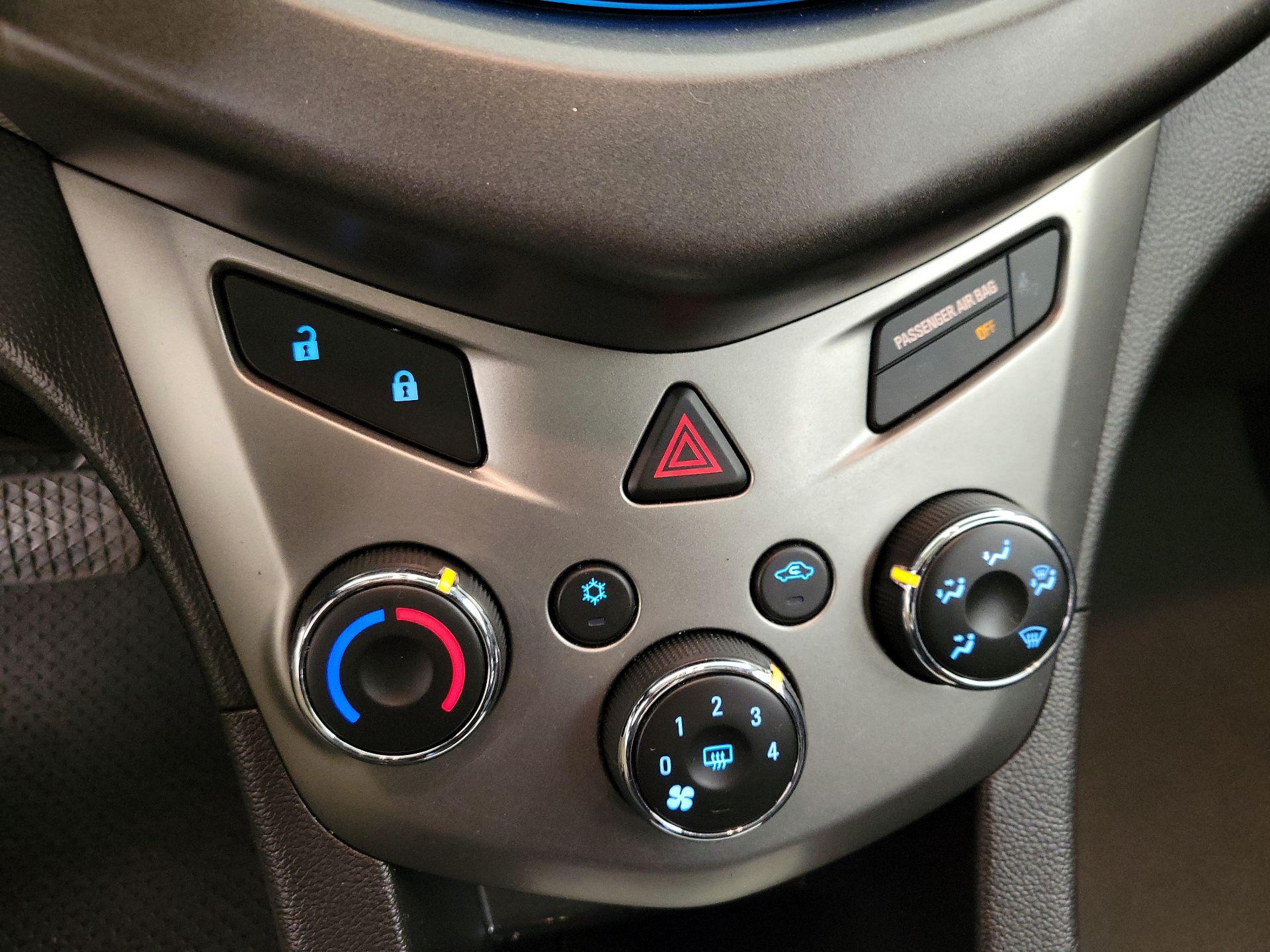 Thumbnail: 2015 Chevrolet Sonic - 15