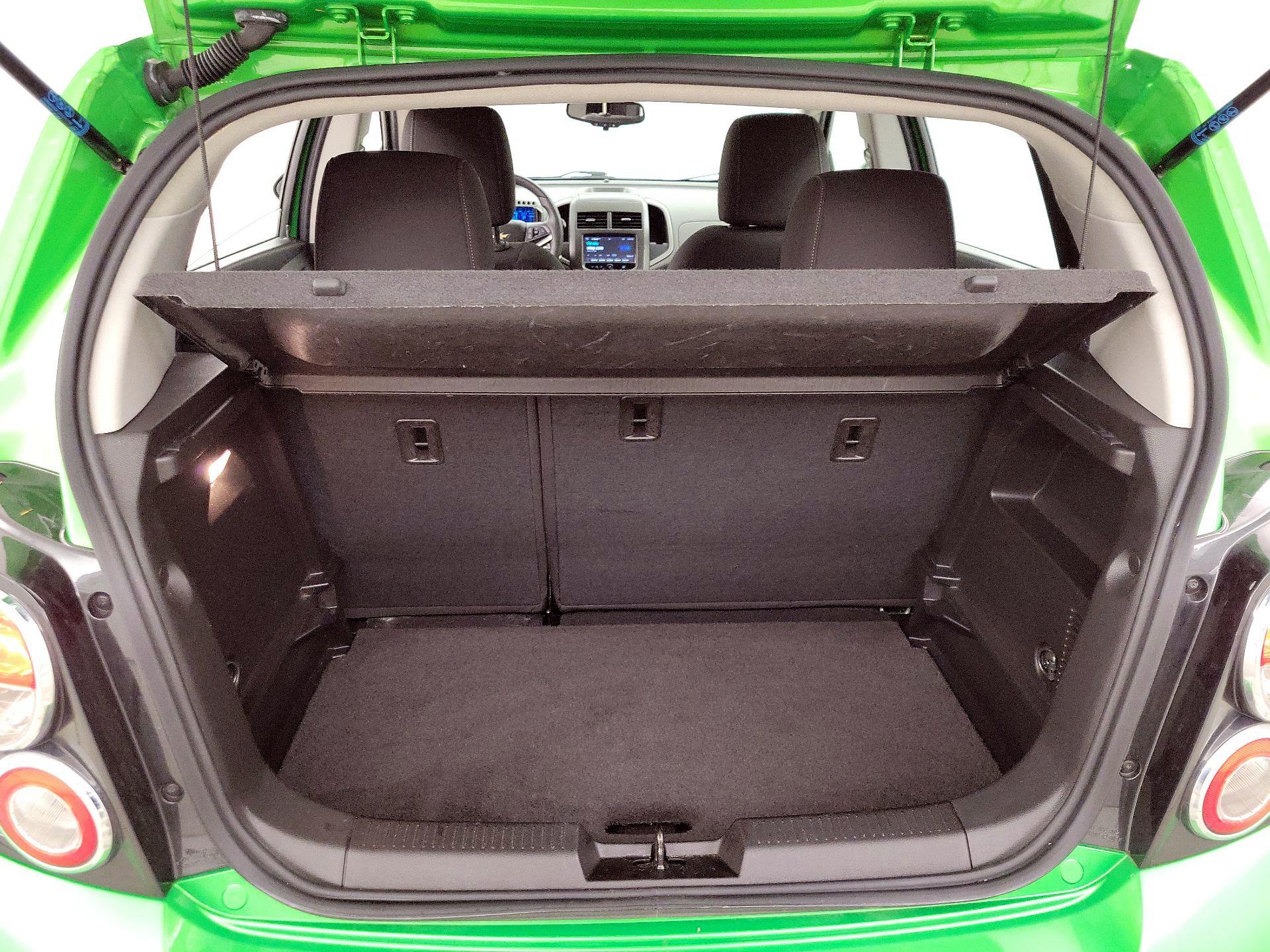 Thumbnail: 2015 Chevrolet Sonic - 20