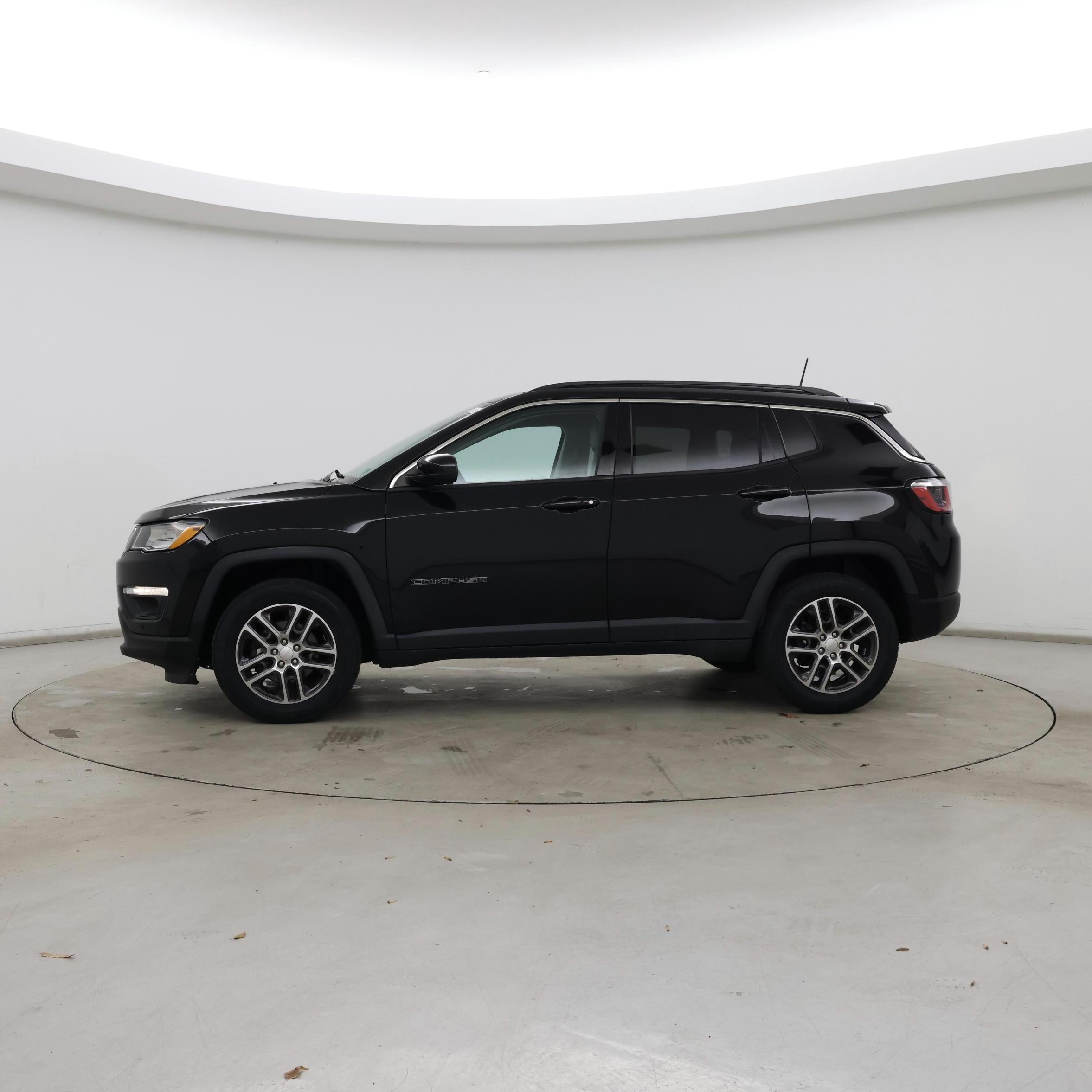 Thumbnail: 2020 Jeep Compass - 3