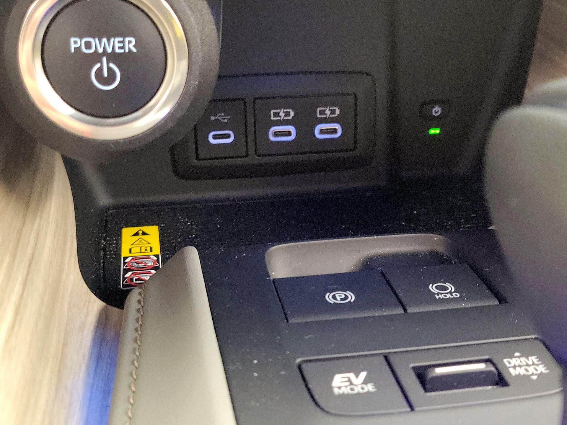 Thumbnail: 2024 Toyota Venza - 18