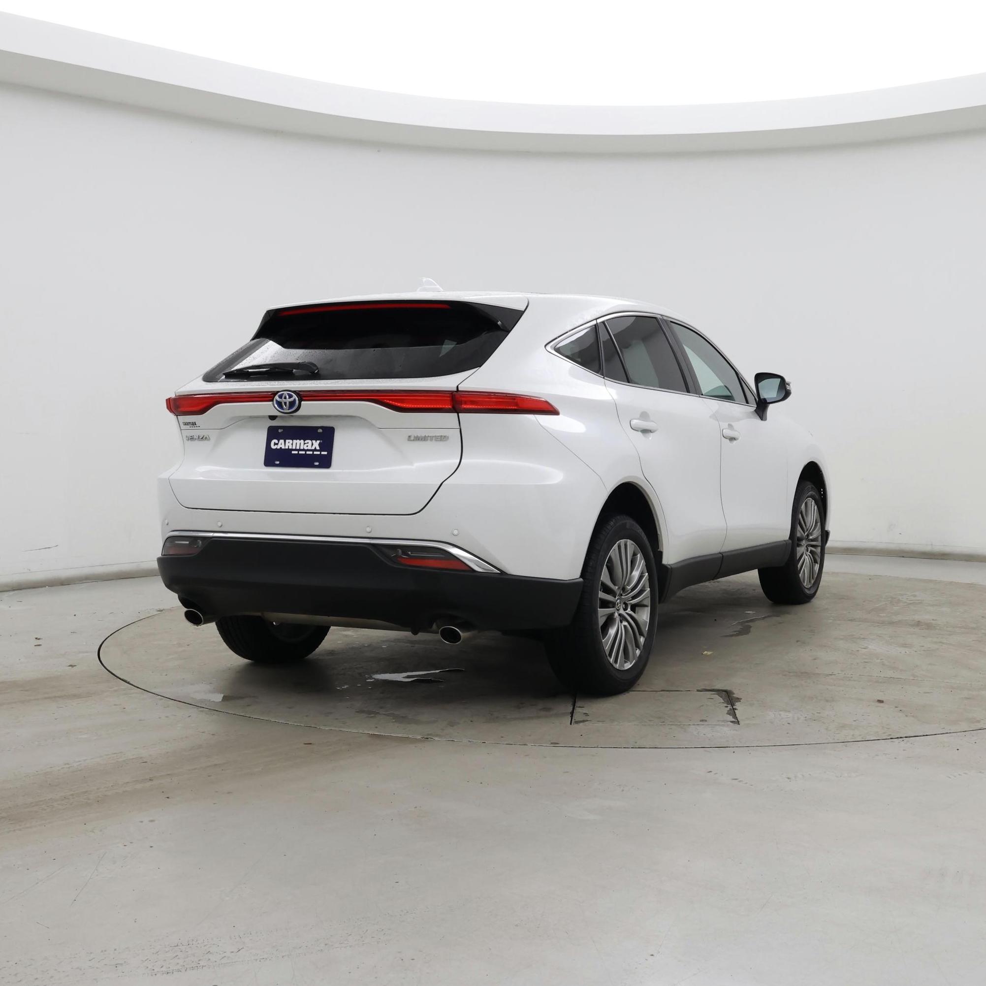 Thumbnail: 2024 Toyota Venza - 8