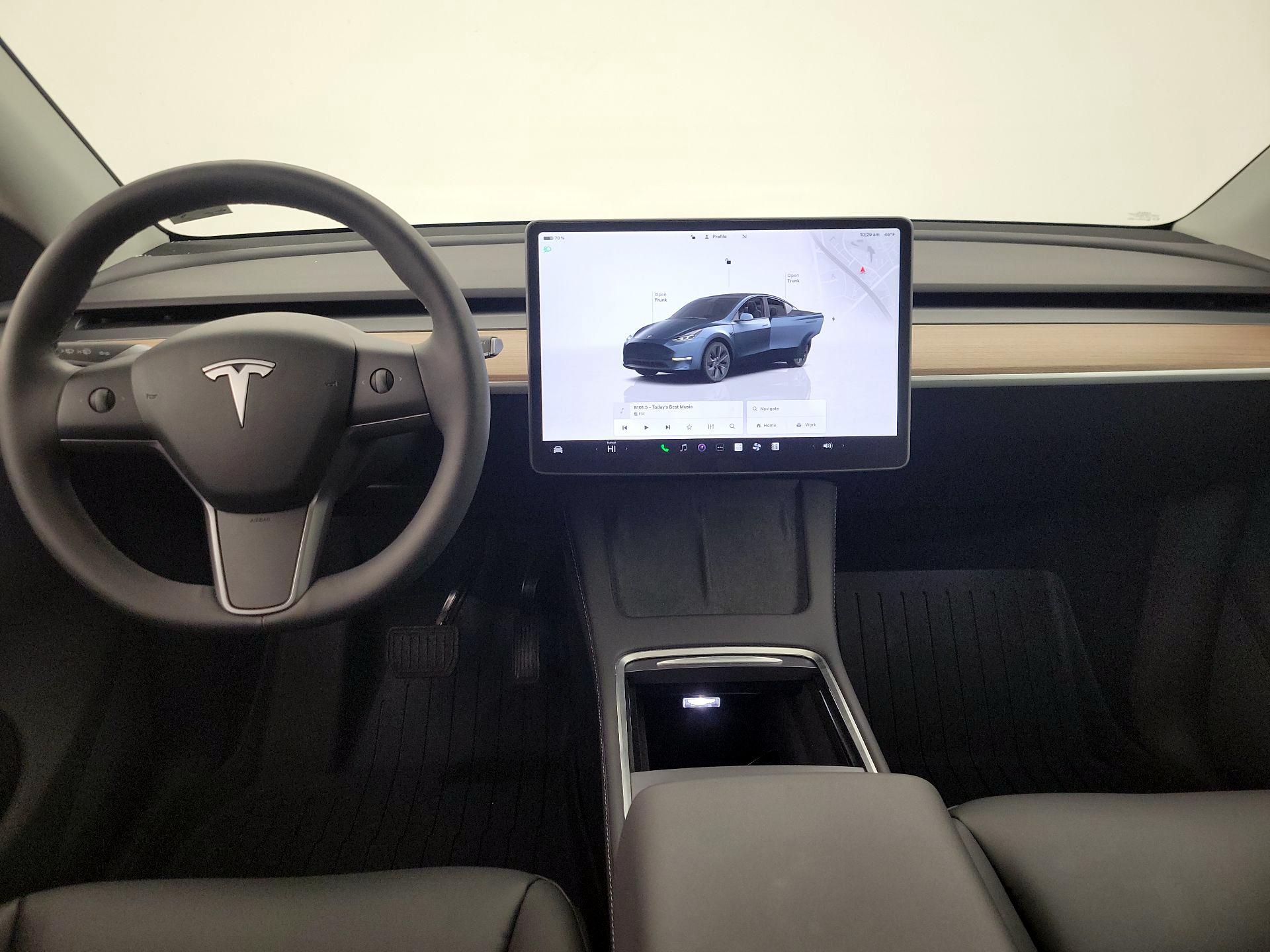 Thumbnail: 2025 Tesla Model Y - 9