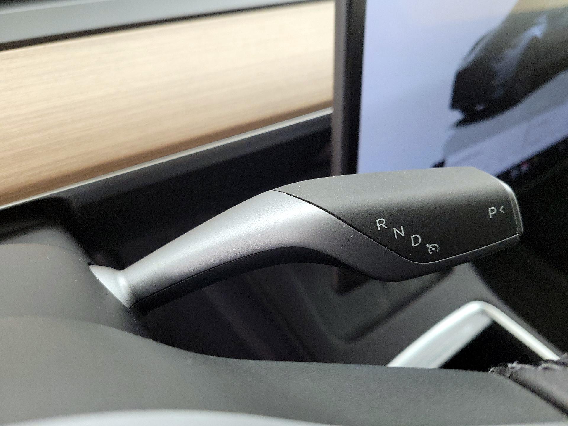 Thumbnail: 2025 Tesla Model Y - 17