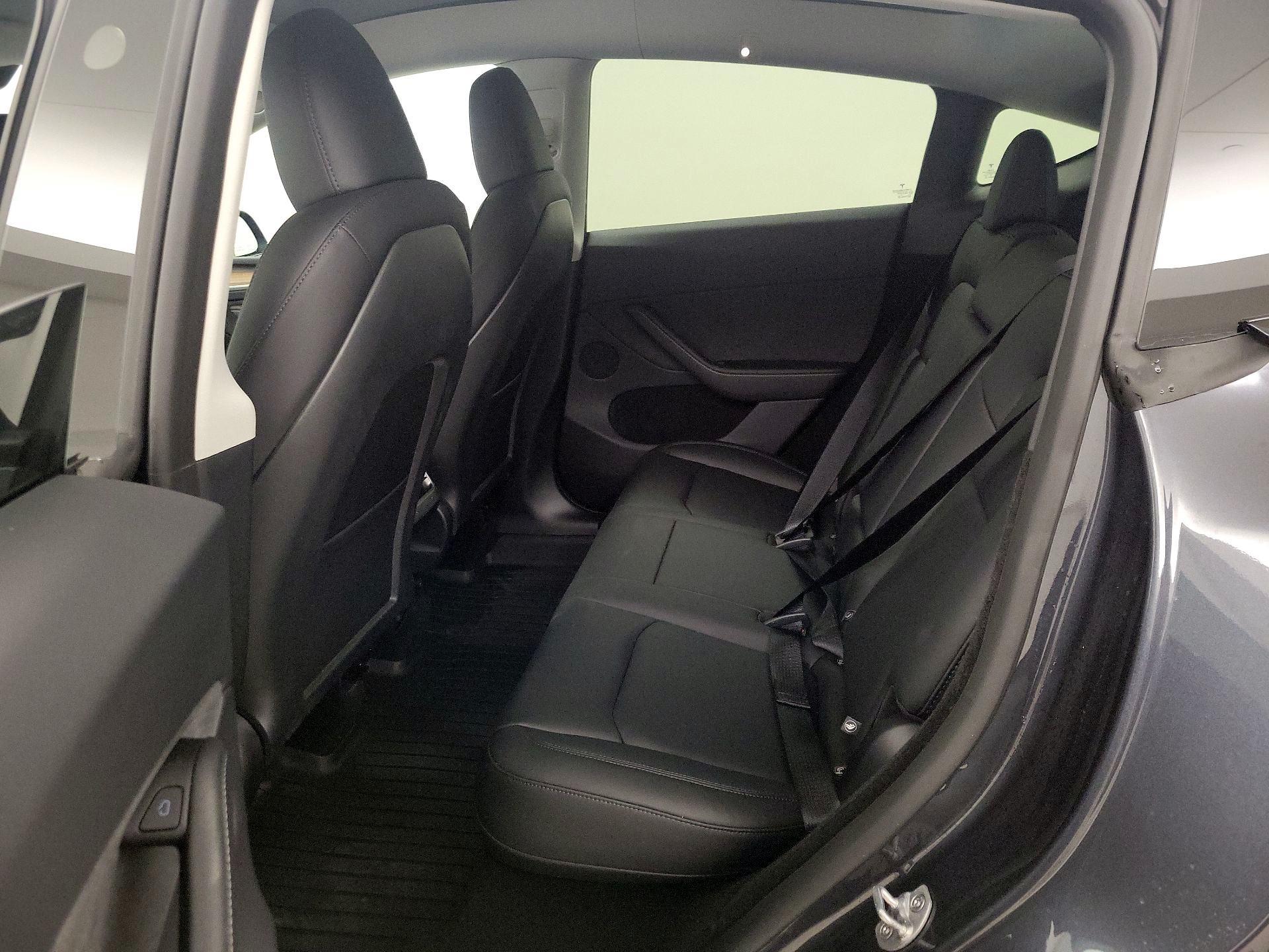 Thumbnail: 2025 Tesla Model Y - 18