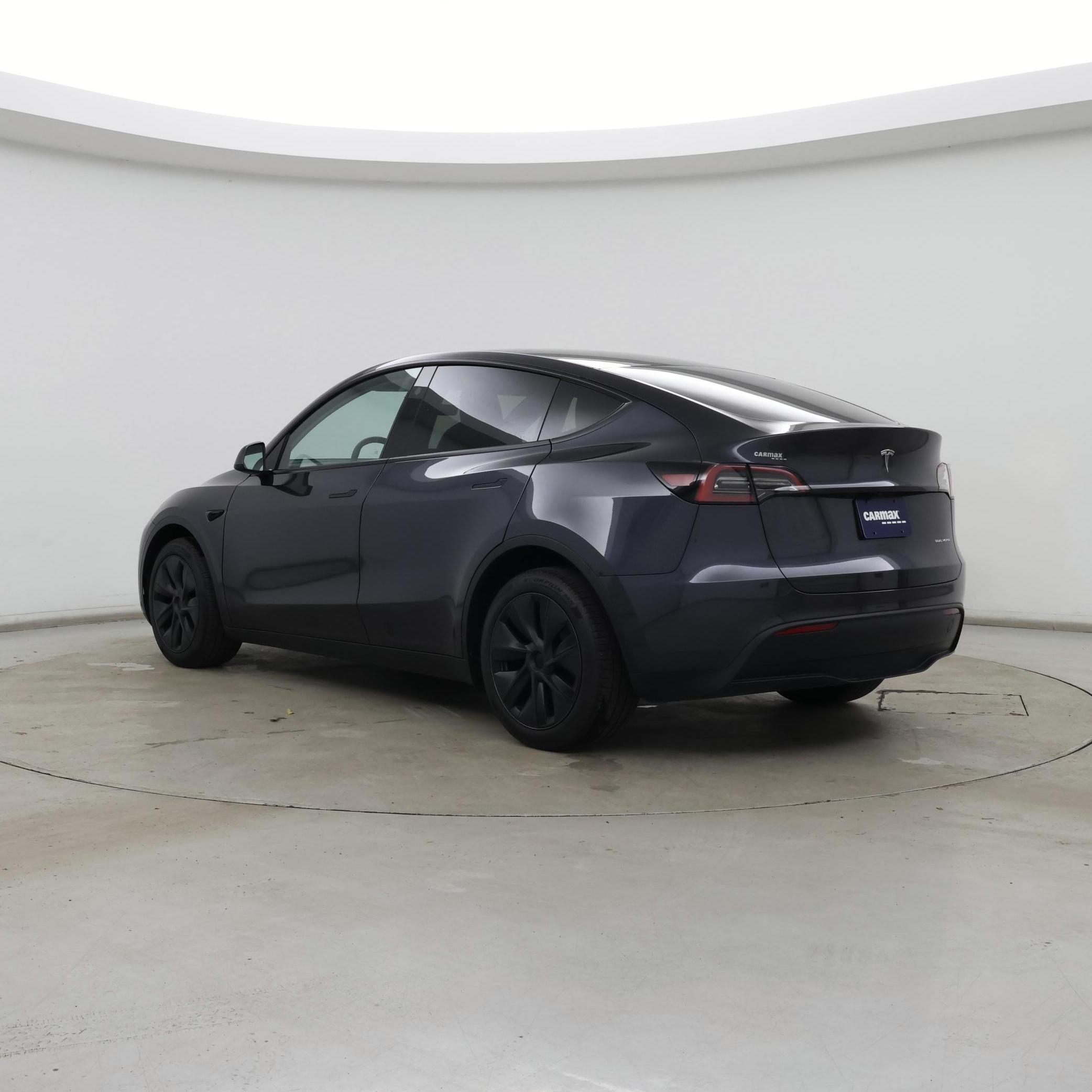 Thumbnail: 2025 Tesla Model Y - 2