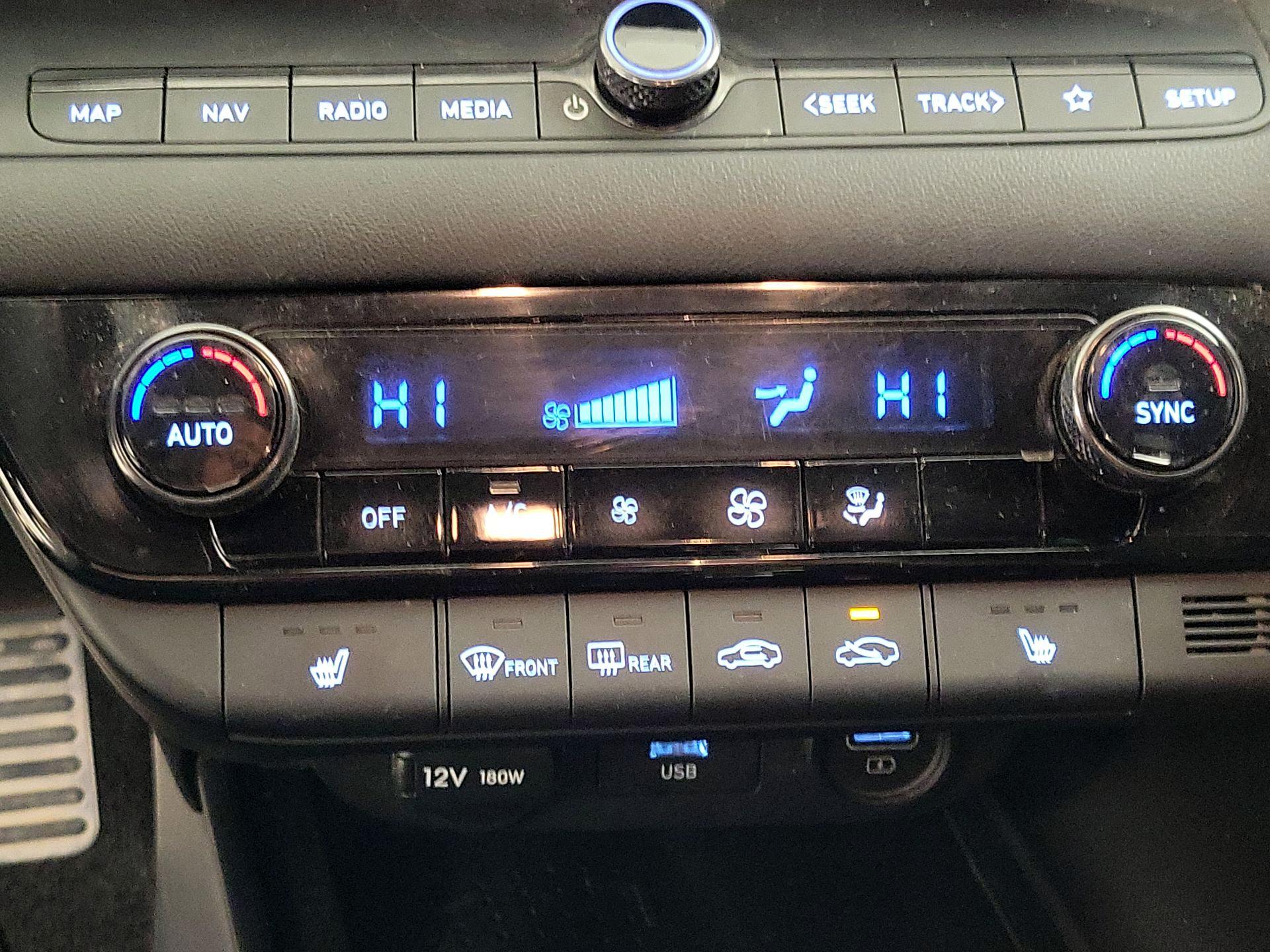 Thumbnail: 2023 Hyundai Elantra - 17