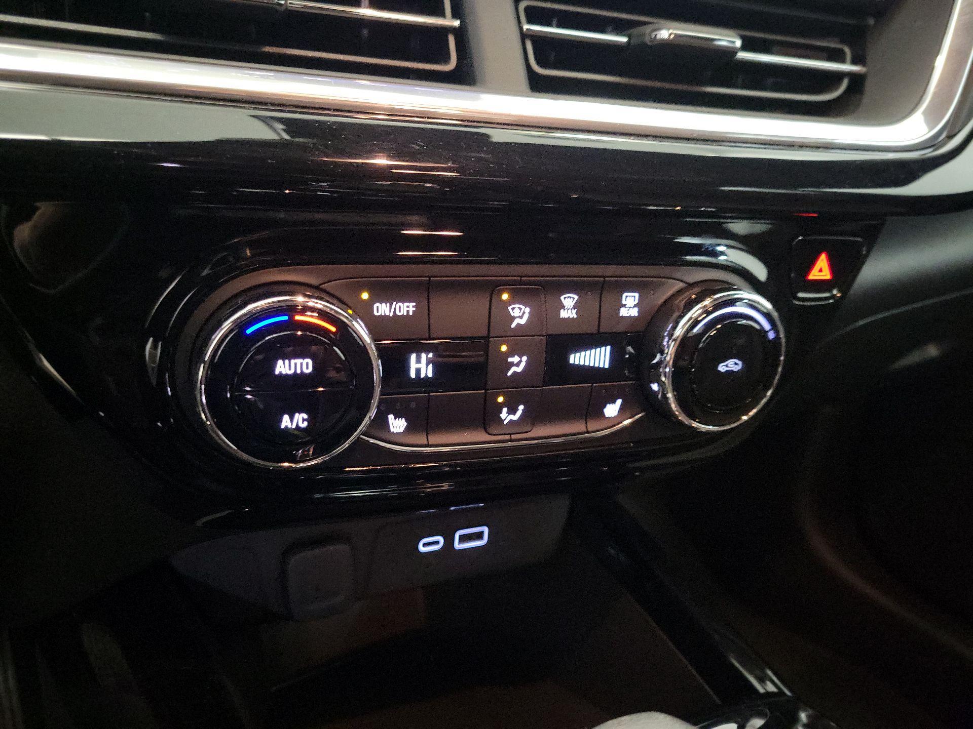 Thumbnail: 2024 Chevrolet Trax - 16