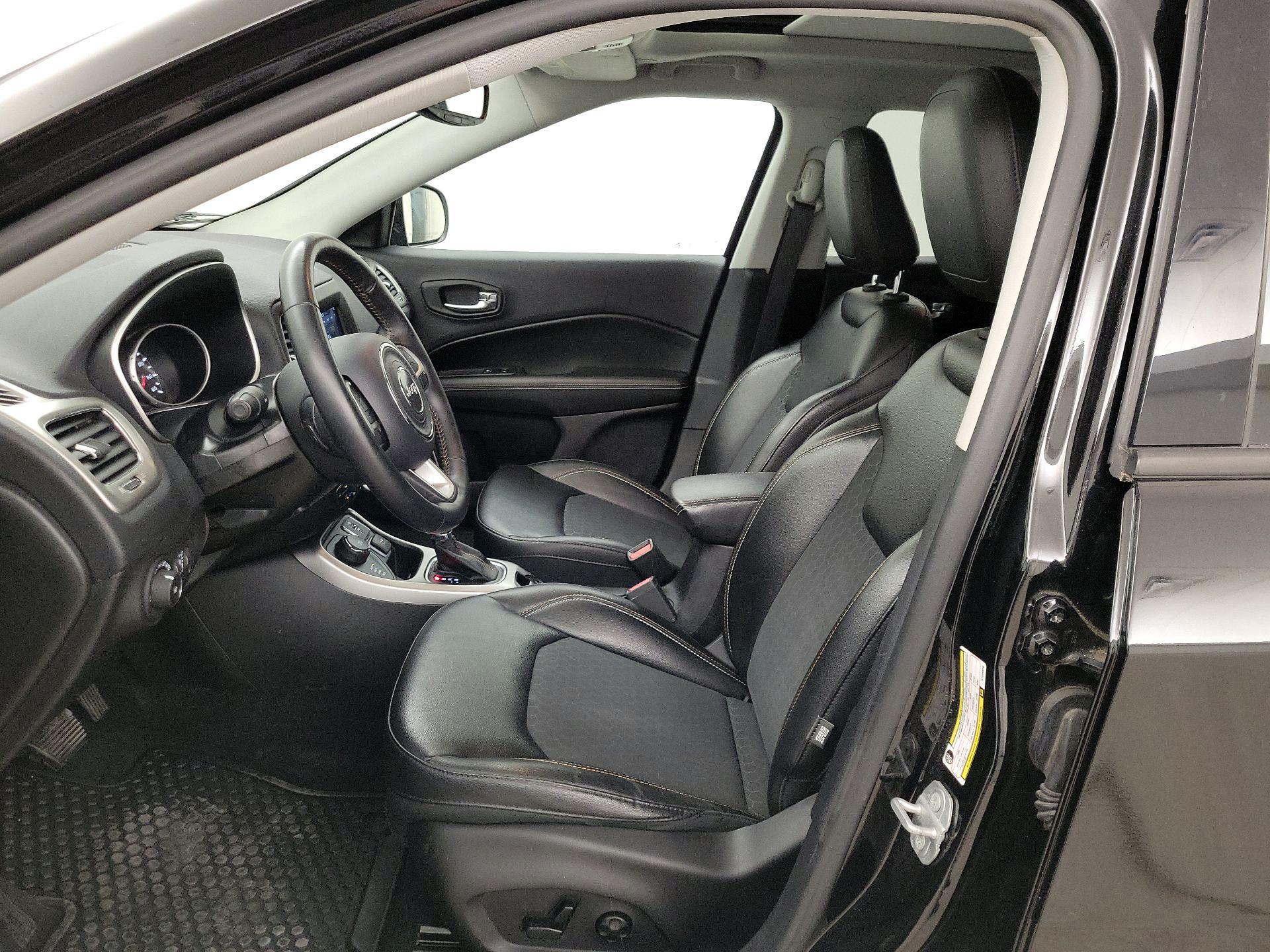 Thumbnail: 2019 Jeep Compass - 11