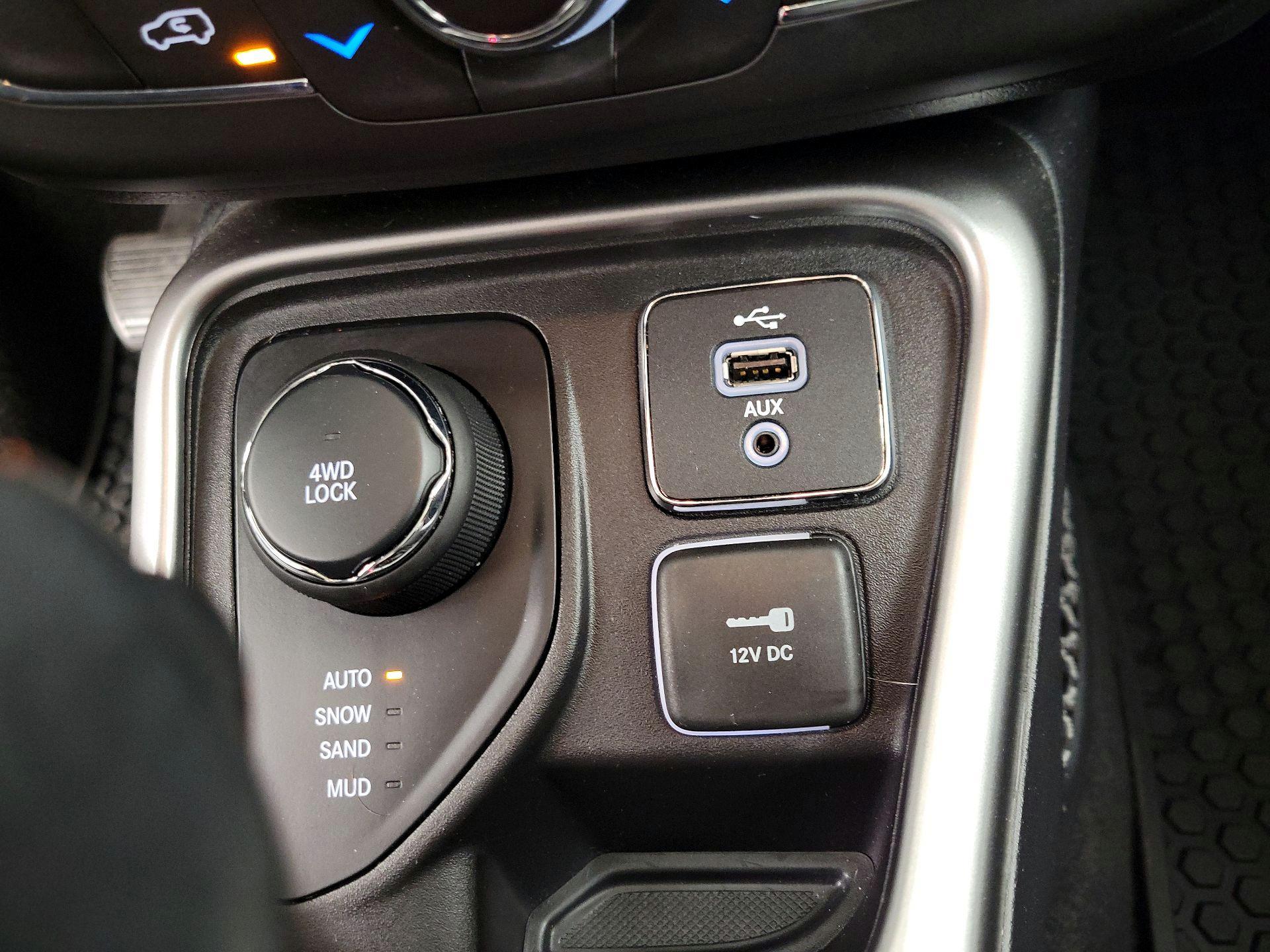 Thumbnail: 2019 Jeep Compass - 18