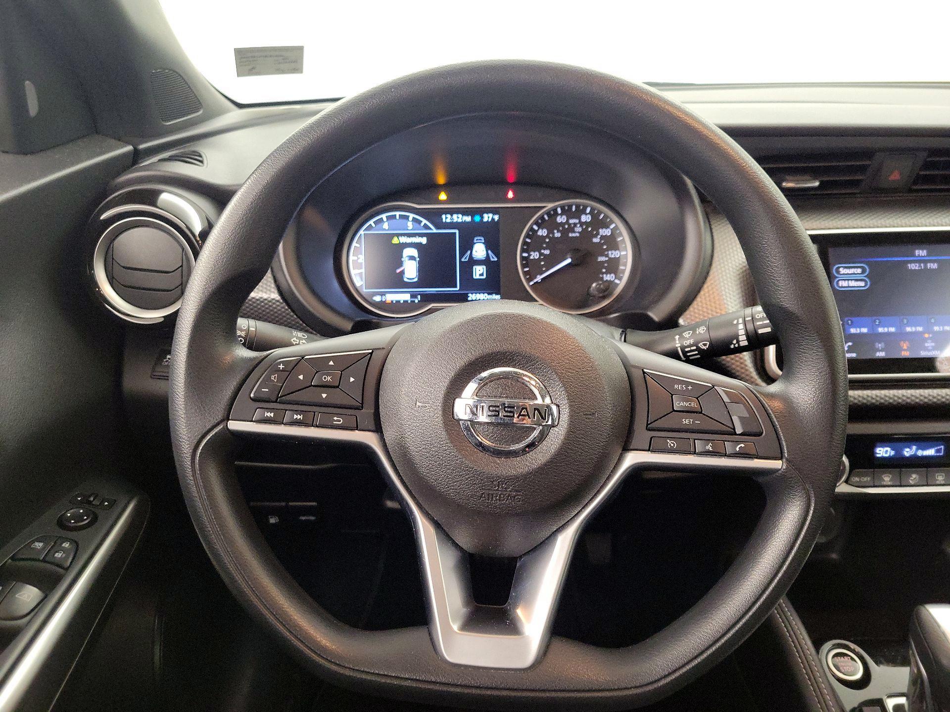 Thumbnail: 2019 Nissan Kicks - 10