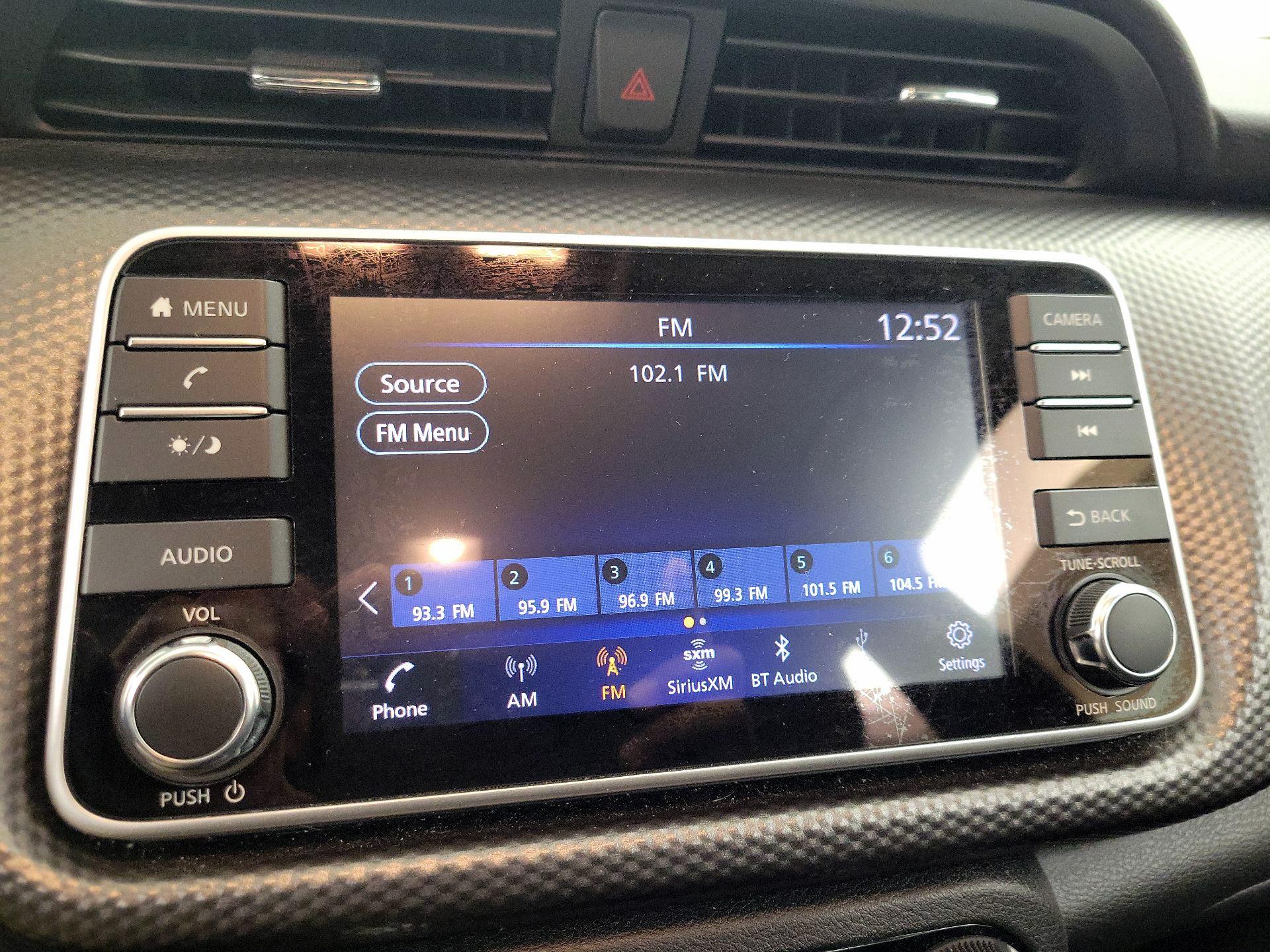 Thumbnail: 2019 Nissan Kicks - 15