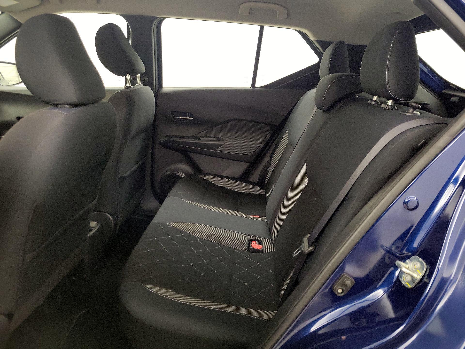 Thumbnail: 2019 Nissan Kicks - 19