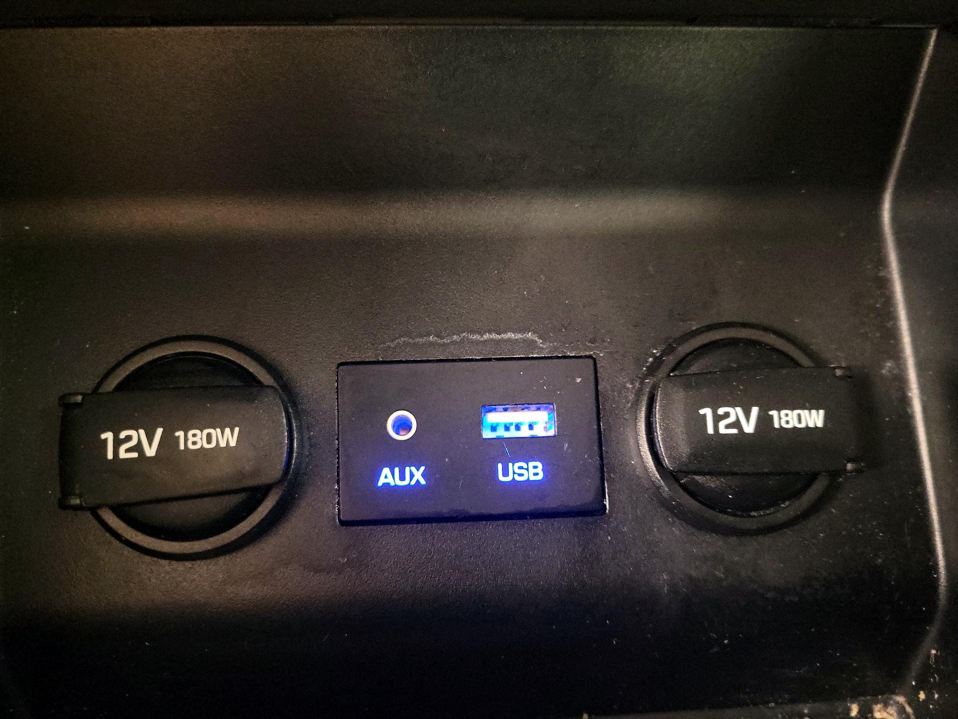 Thumbnail: 2020 Hyundai Elantra - 18