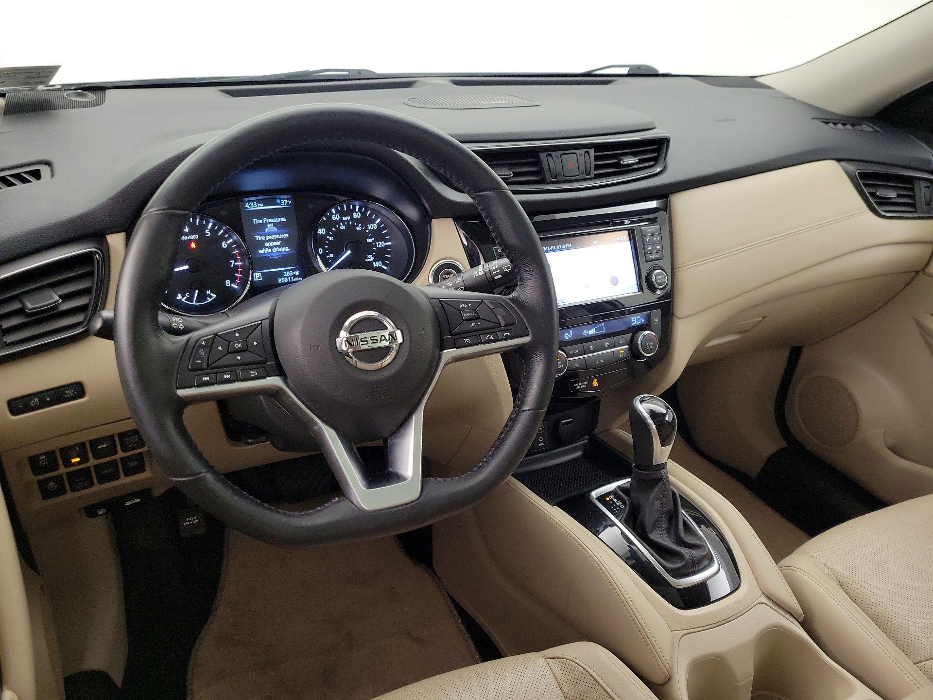 Thumbnail: 2017 Nissan Rogue - 9