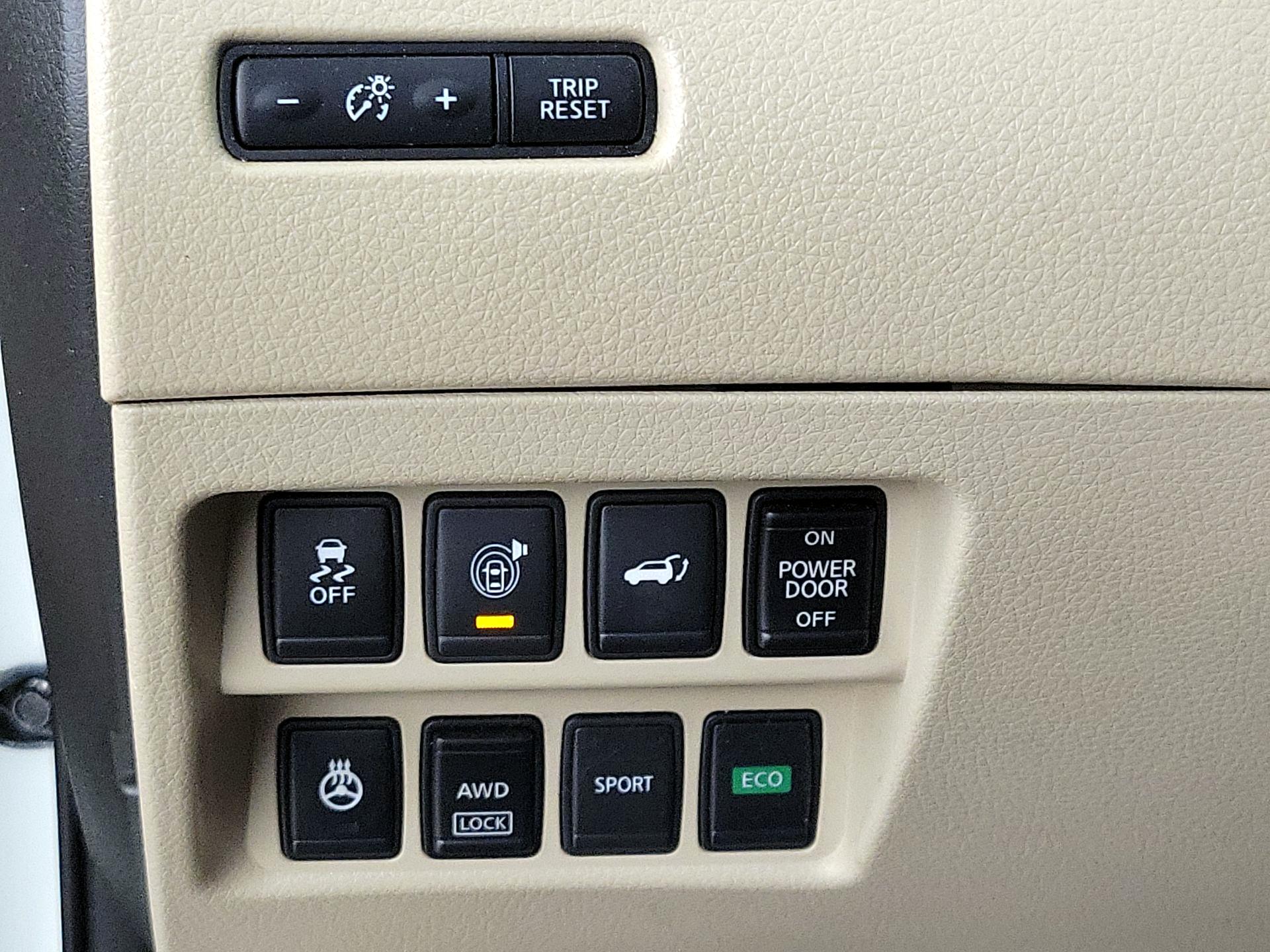 Thumbnail: 2017 Nissan Rogue - 13