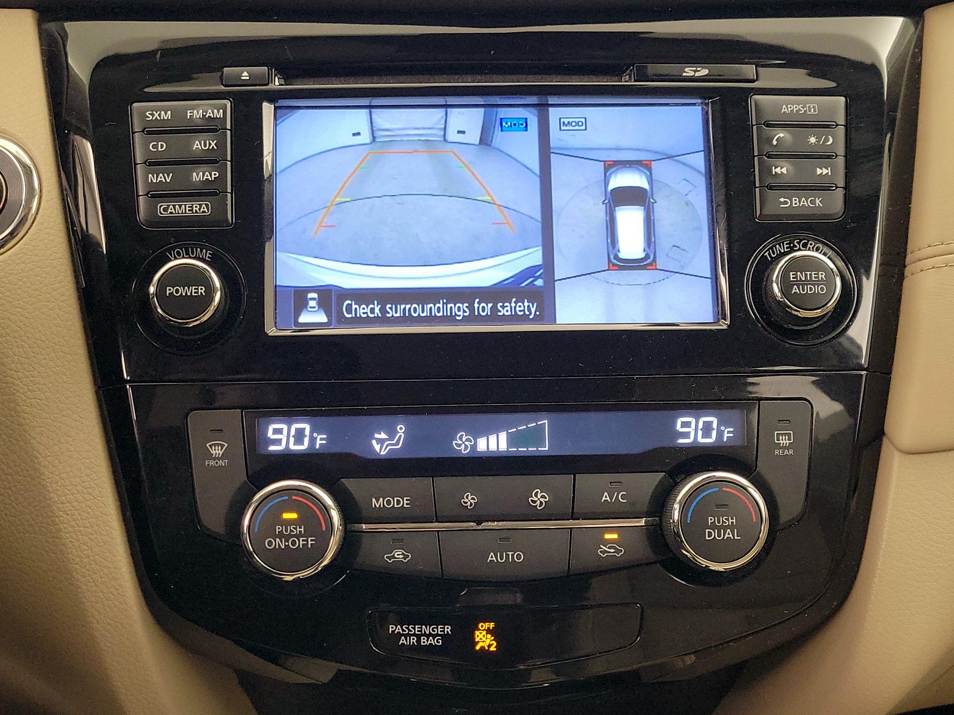 Thumbnail: 2017 Nissan Rogue - 15