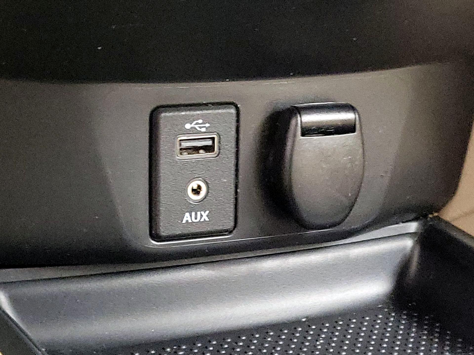 Thumbnail: 2017 Nissan Rogue - 19