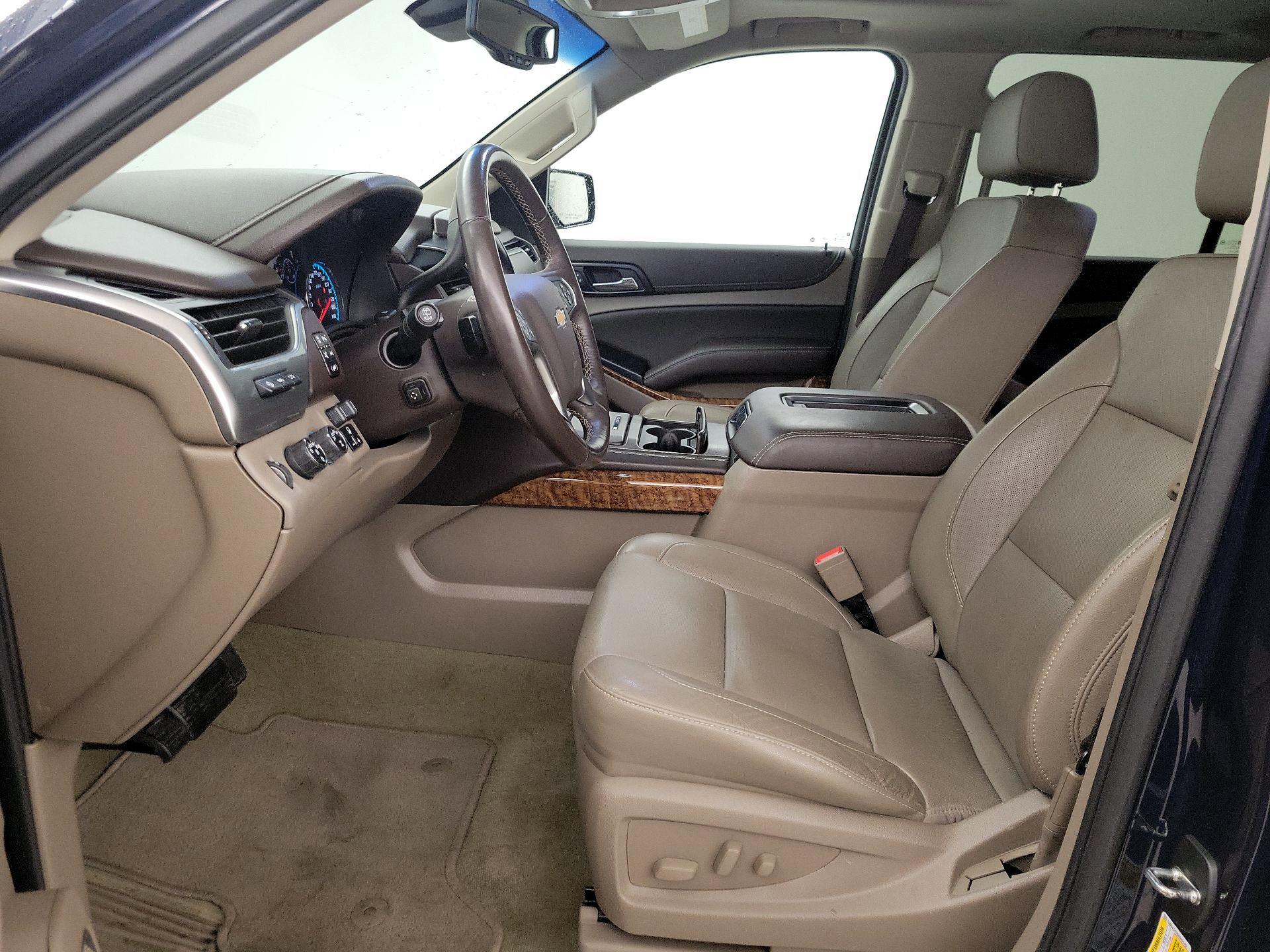 Thumbnail: 2017 Chevrolet Tahoe - 11