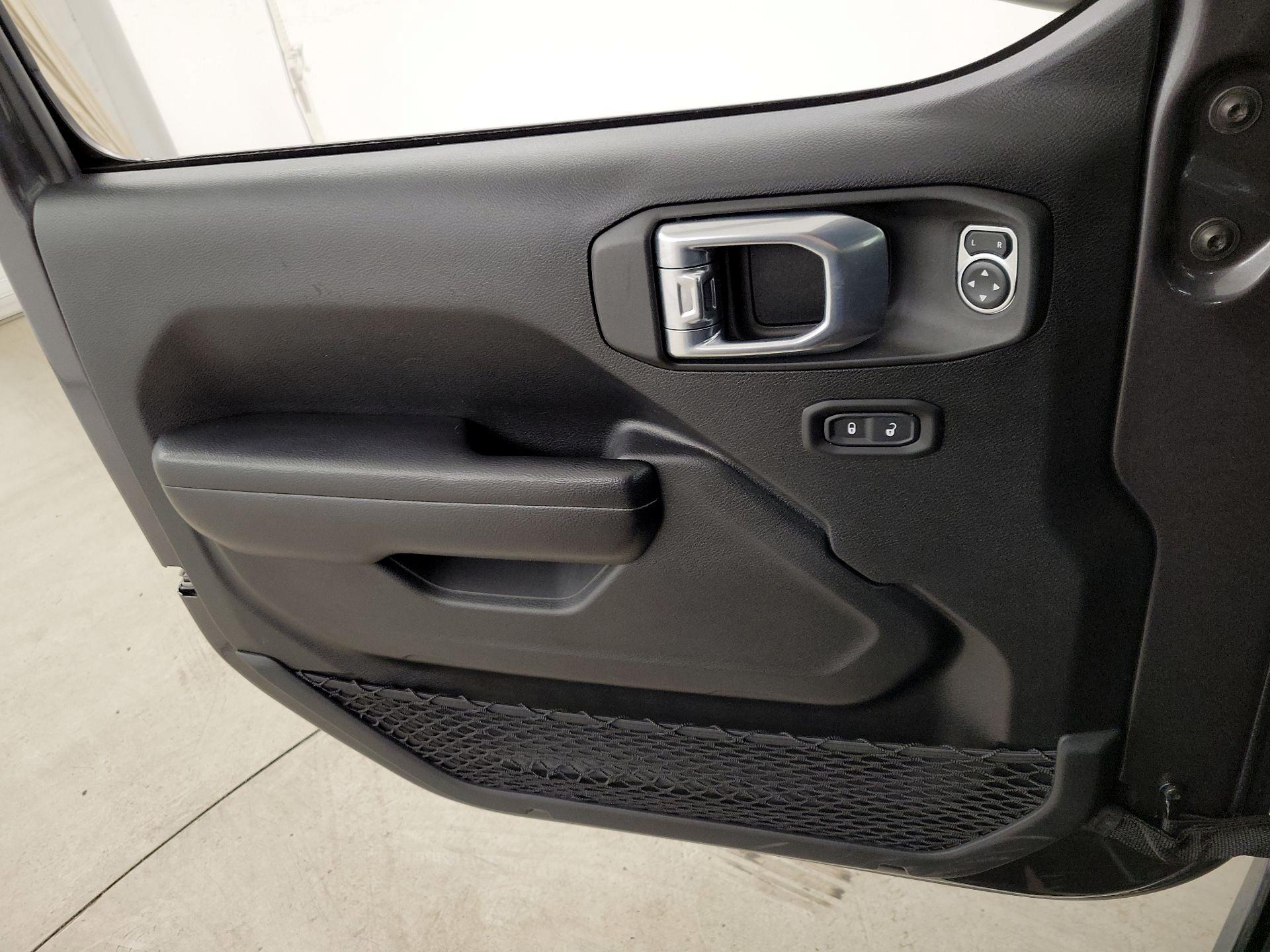 Thumbnail: 2021 Jeep Wrangler - 12