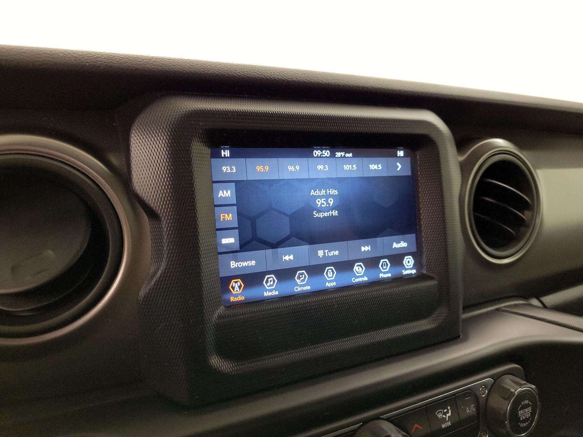 Thumbnail: 2021 Jeep Wrangler - 15