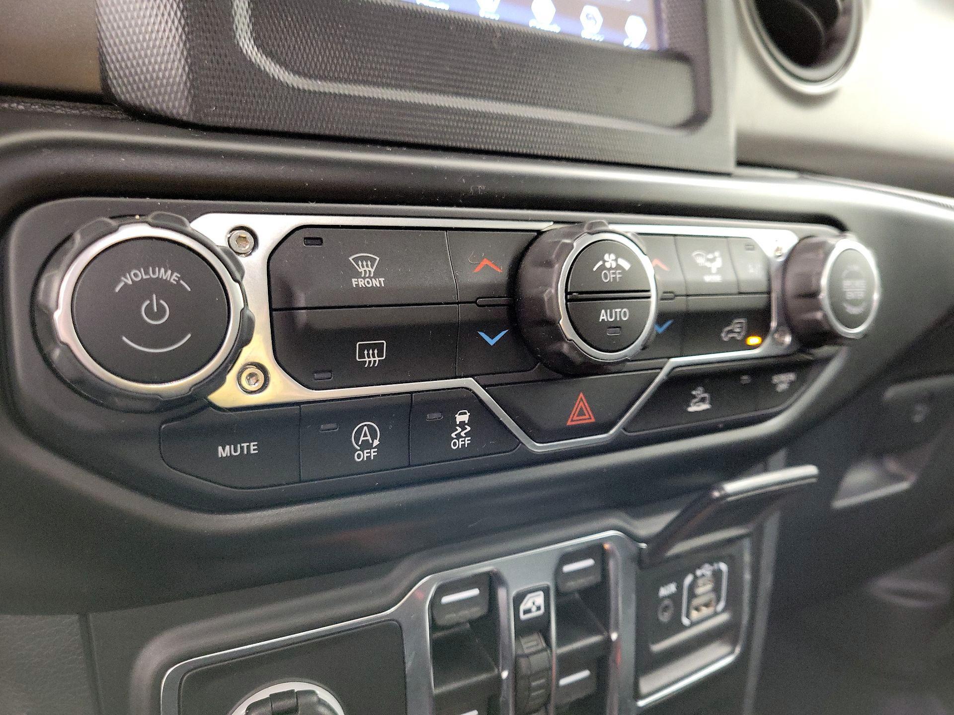 Thumbnail: 2021 Jeep Wrangler - 16