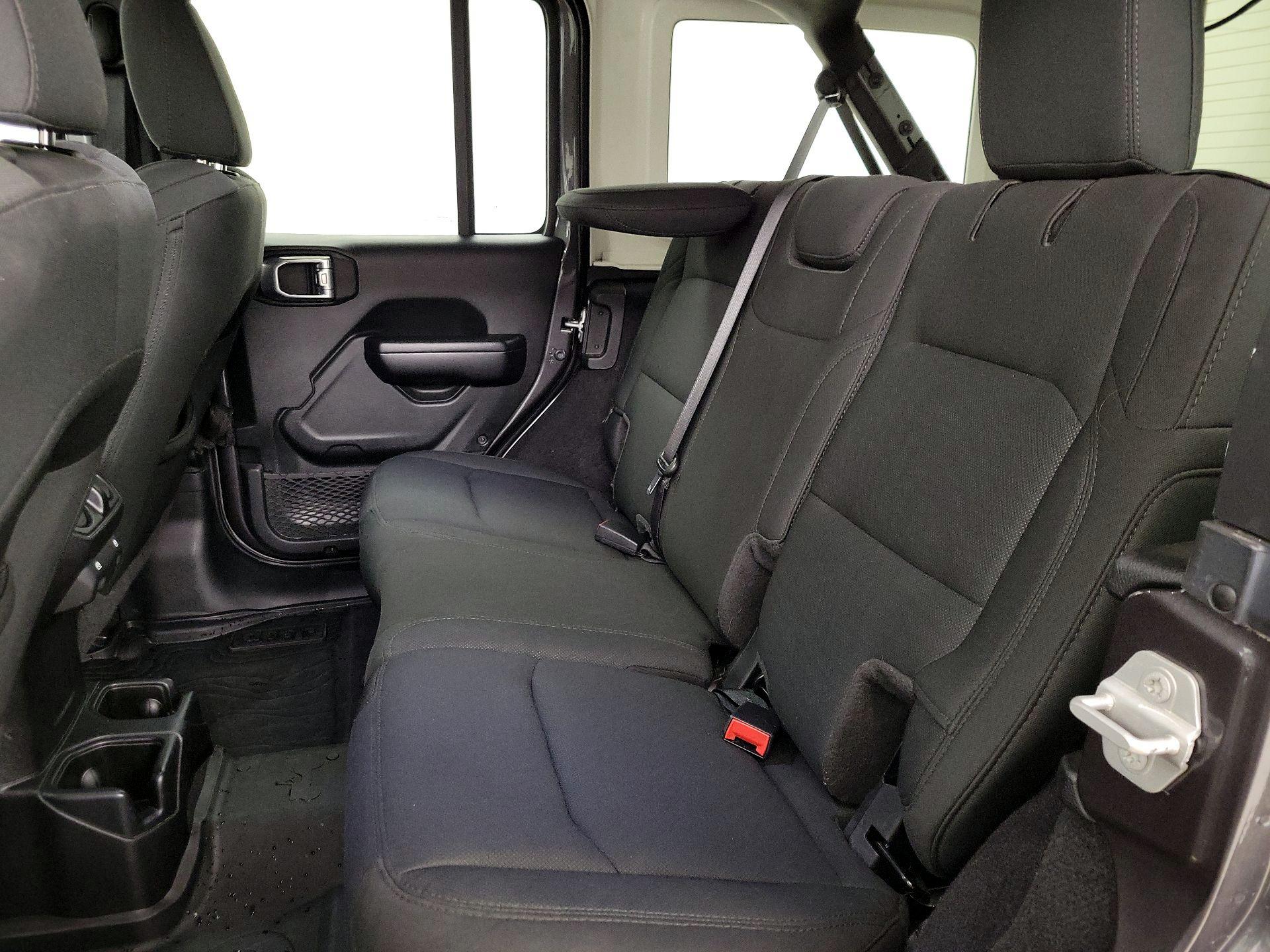 Thumbnail: 2021 Jeep Wrangler - 19