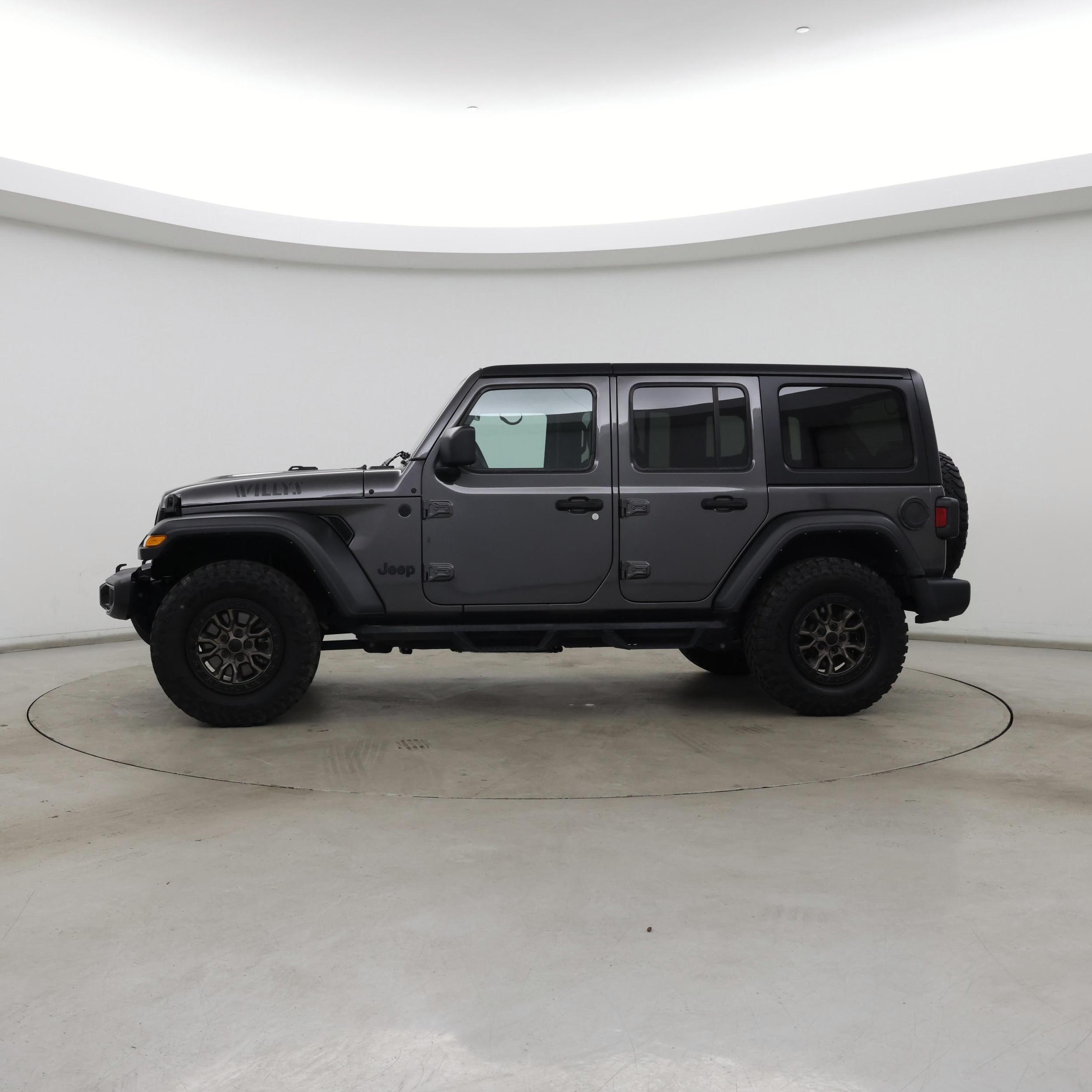 Thumbnail: 2021 Jeep Wrangler - 3