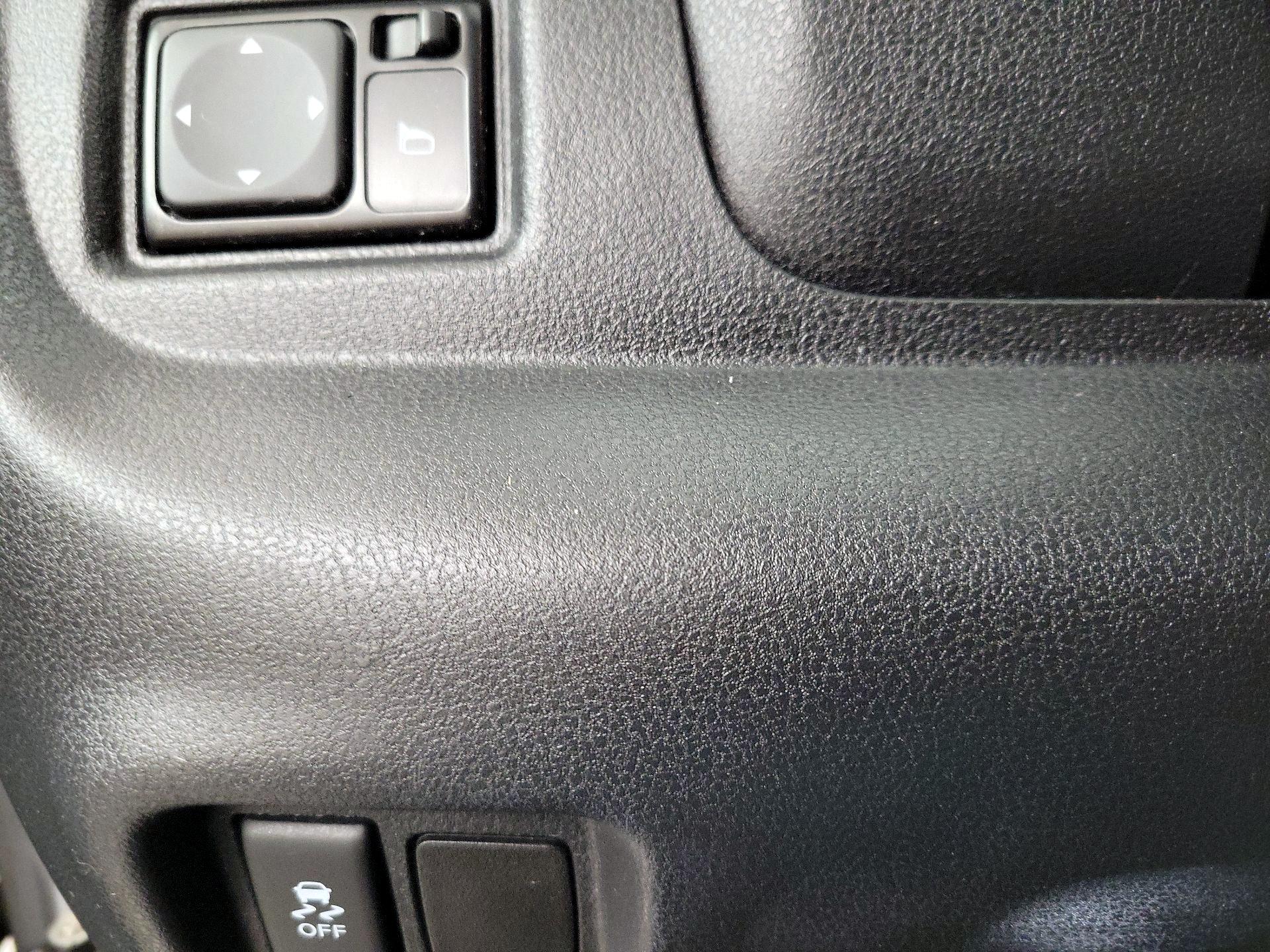 Thumbnail: 2016 Nissan Versa Note - 13