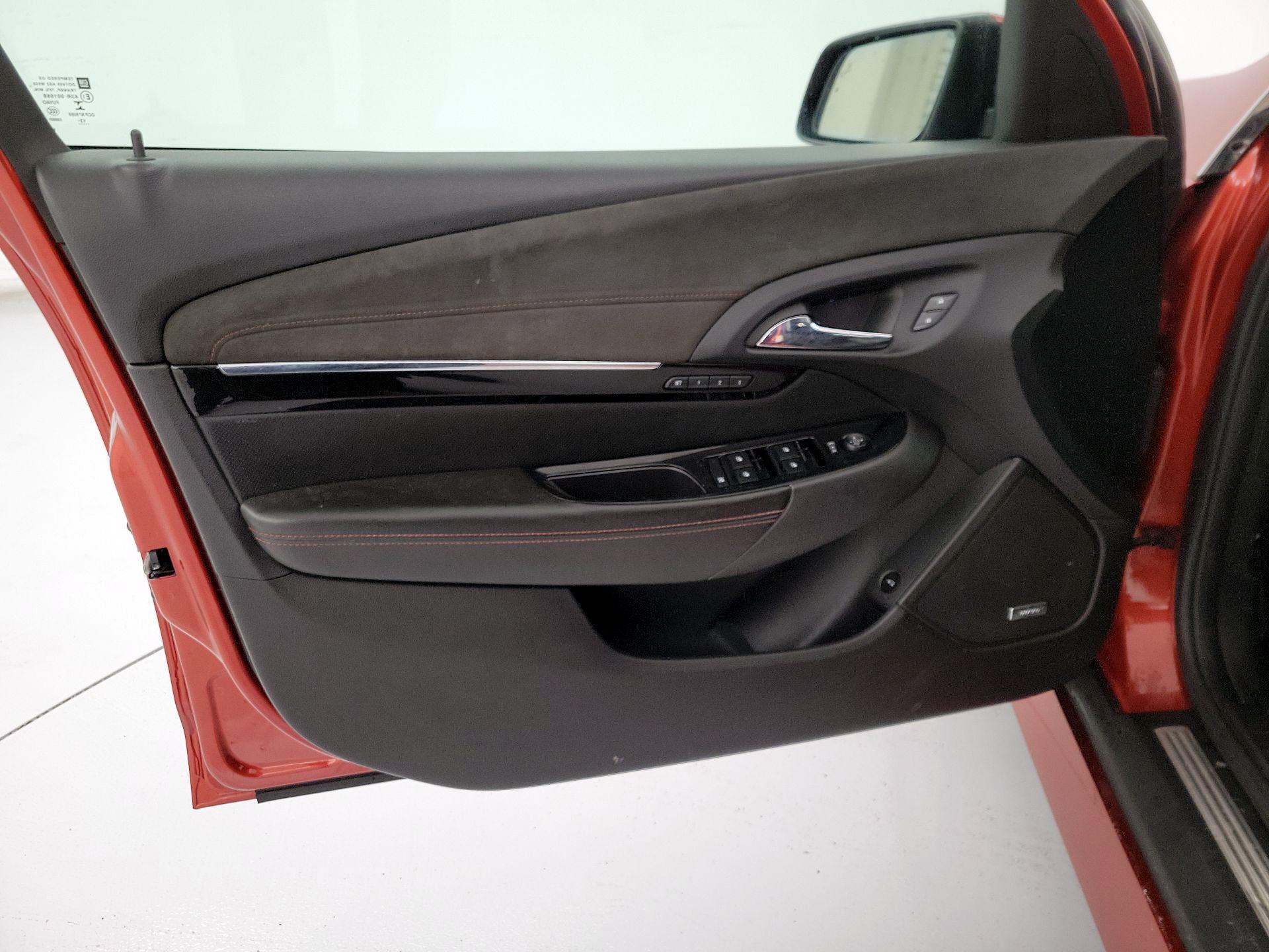 Thumbnail: 2015 Chevrolet  - 12