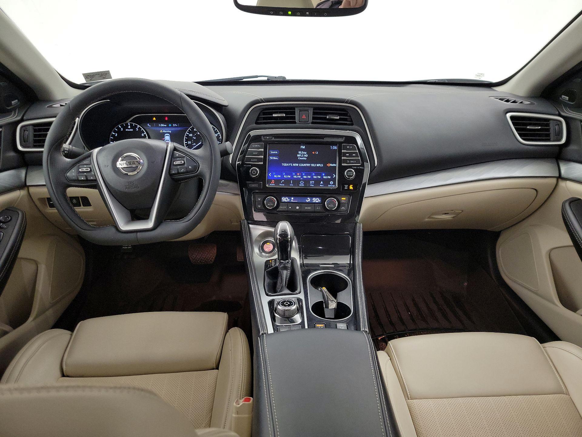 Thumbnail: 2017 Nissan Maxima - 9