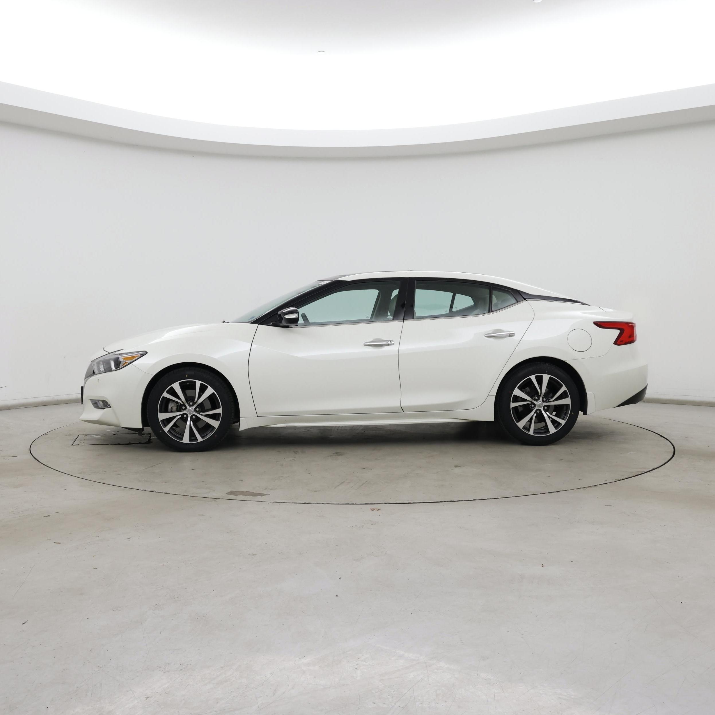 Thumbnail: 2017 Nissan Maxima - 3