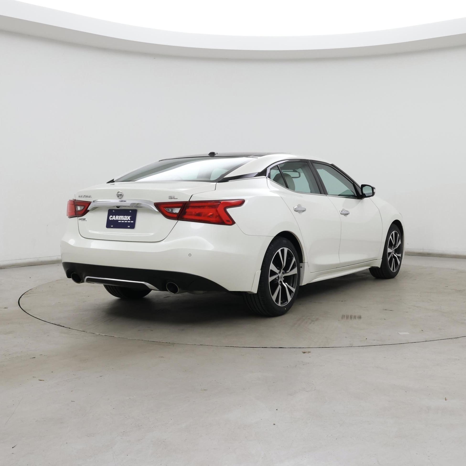 Thumbnail: 2017 Nissan Maxima - 8