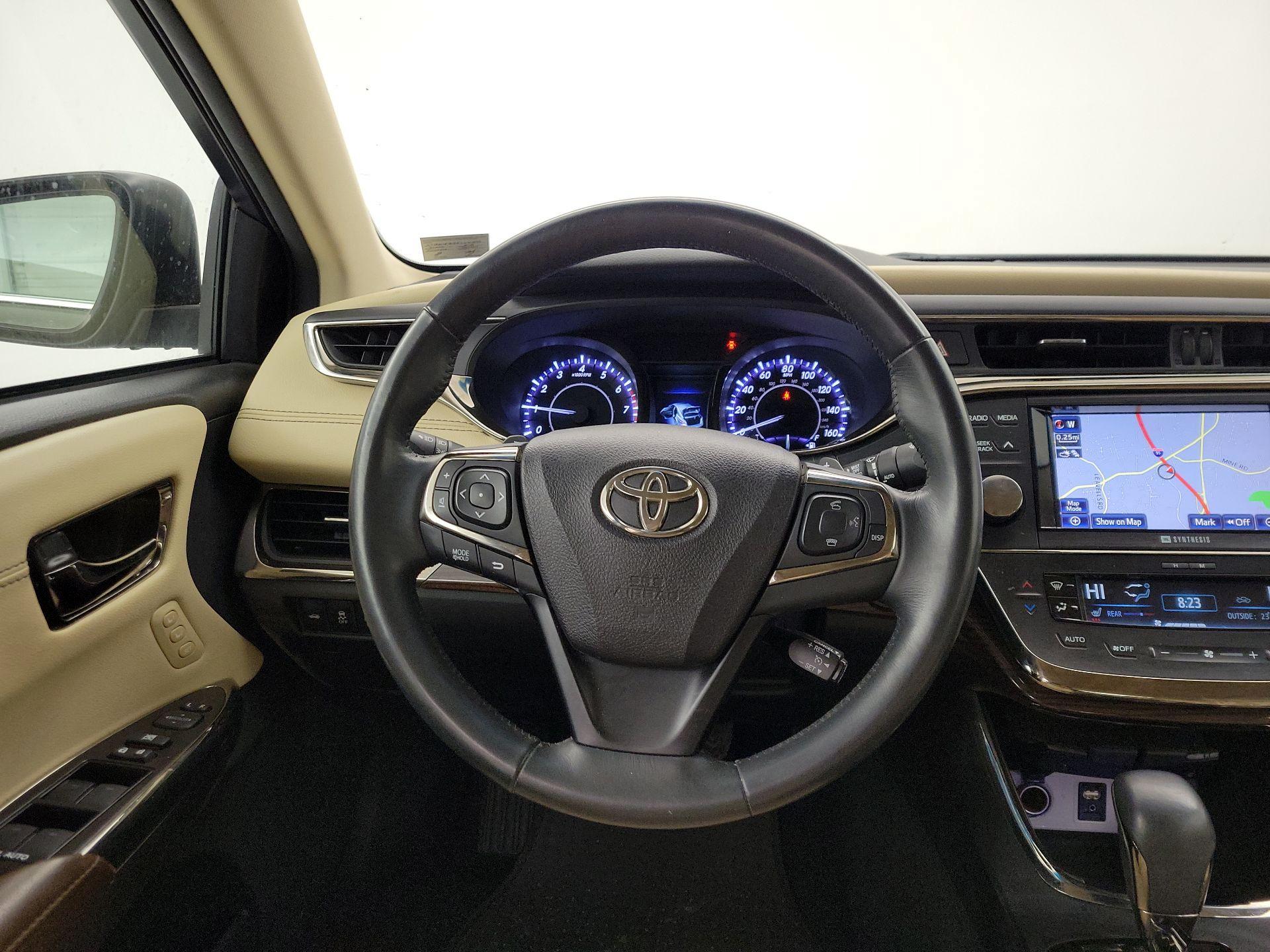 Thumbnail: 2014 Toyota Avalon - 10