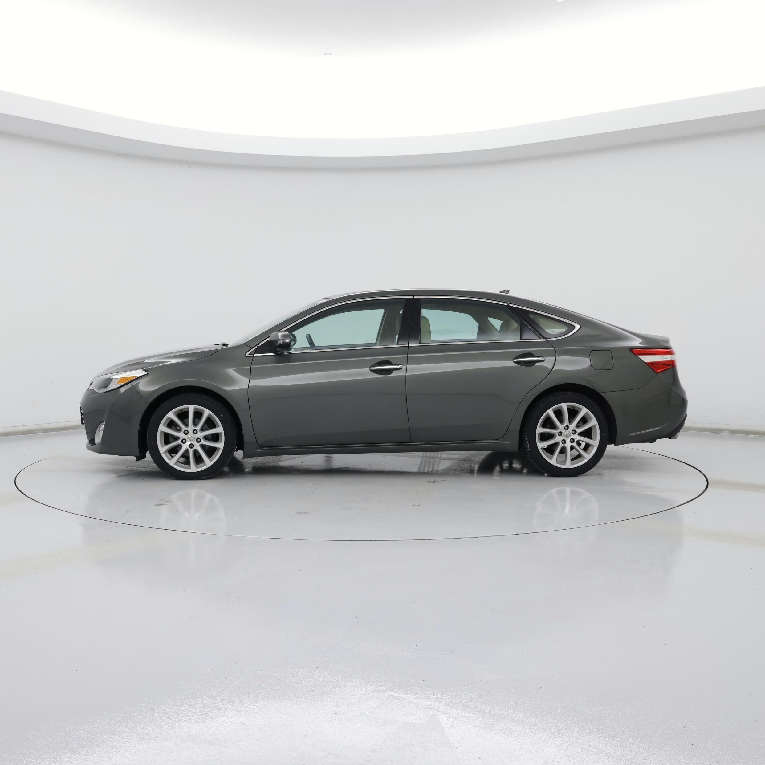 Thumbnail: 2014 Toyota Avalon - 3