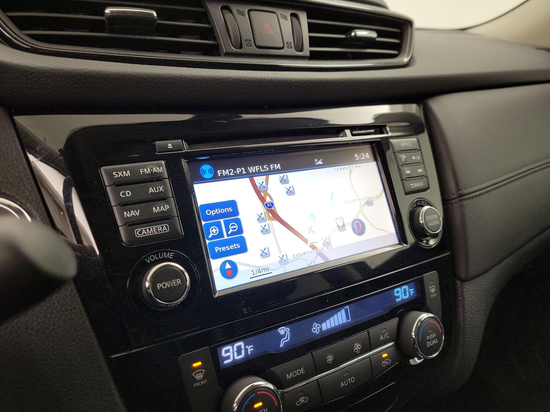 Thumbnail: 2017 Nissan Rogue - 14