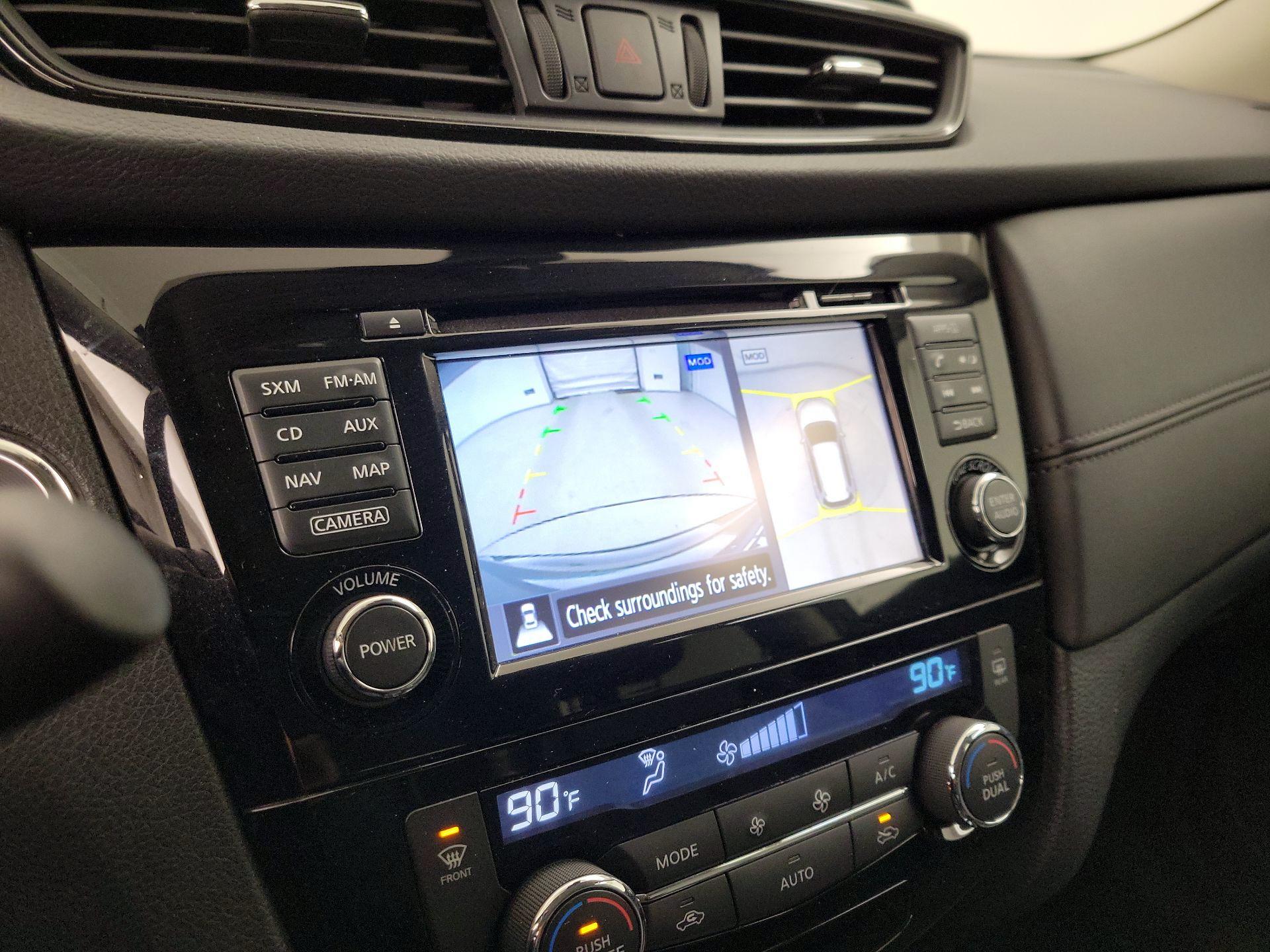 Thumbnail: 2017 Nissan Rogue - 15