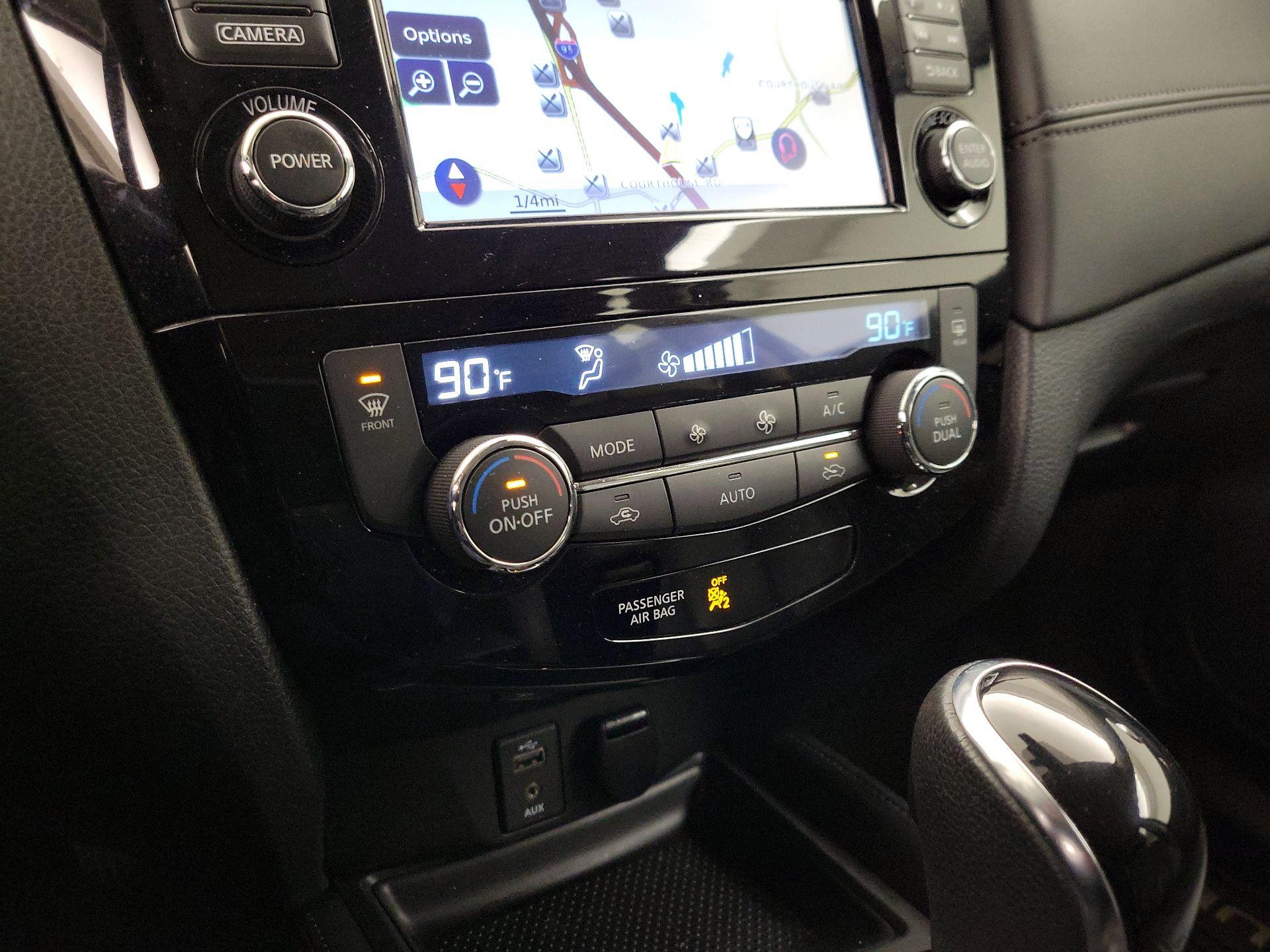 Thumbnail: 2017 Nissan Rogue - 17