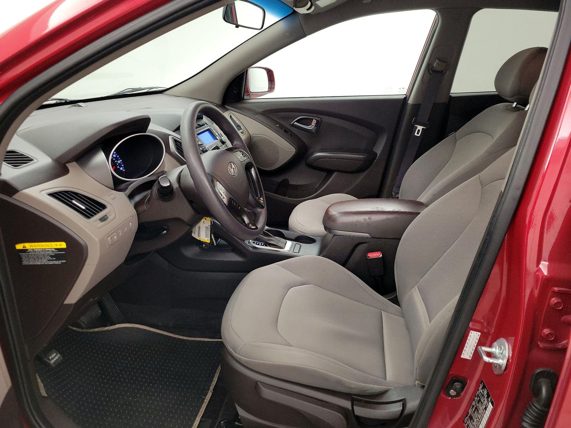 Thumbnail: 2015 Hyundai Tucson - 11