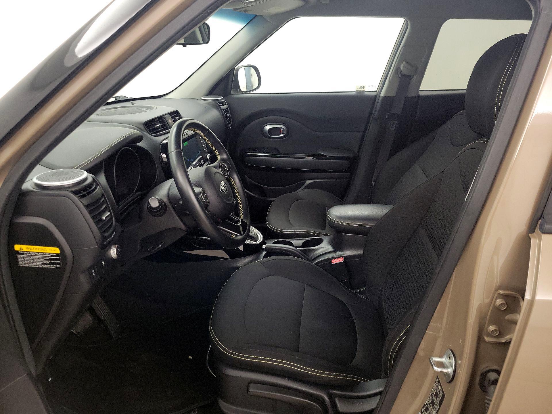 Thumbnail: 2015 Kia Soul - 11