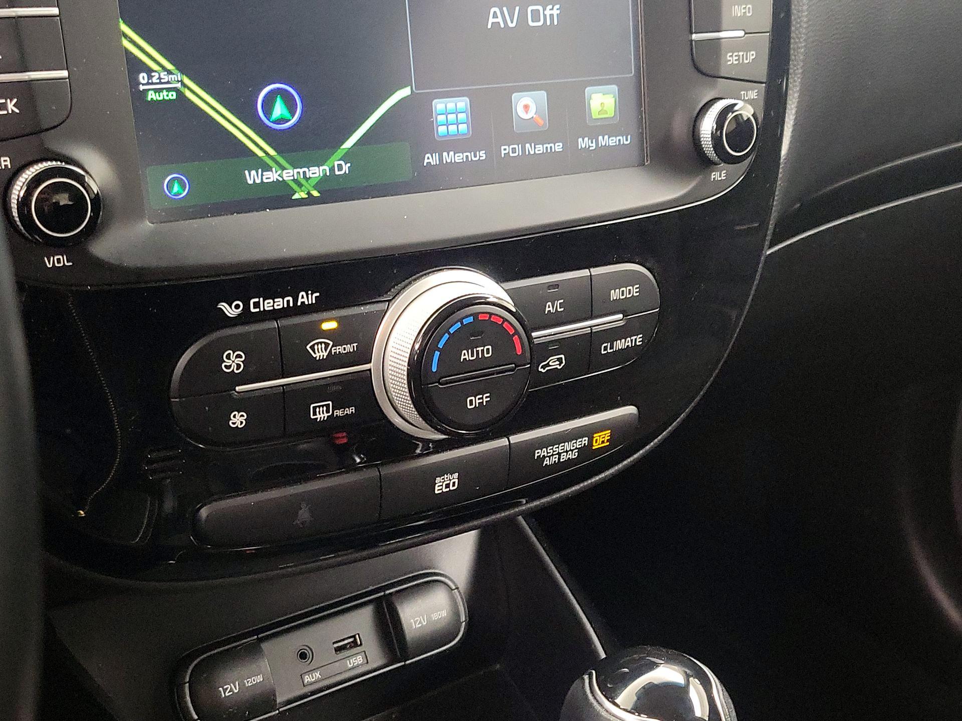 Thumbnail: 2015 Kia Soul - 17