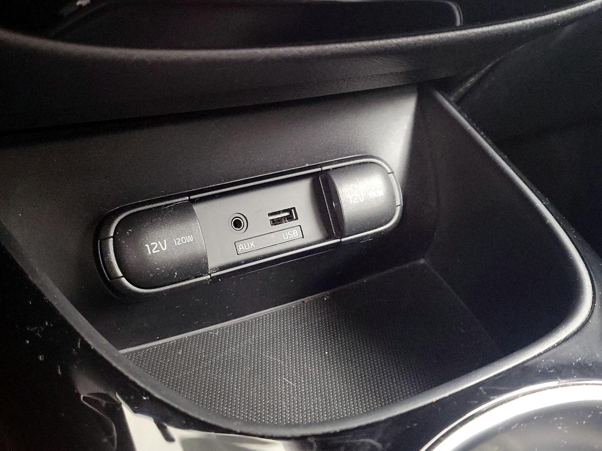 Thumbnail: 2015 Kia Soul - 19