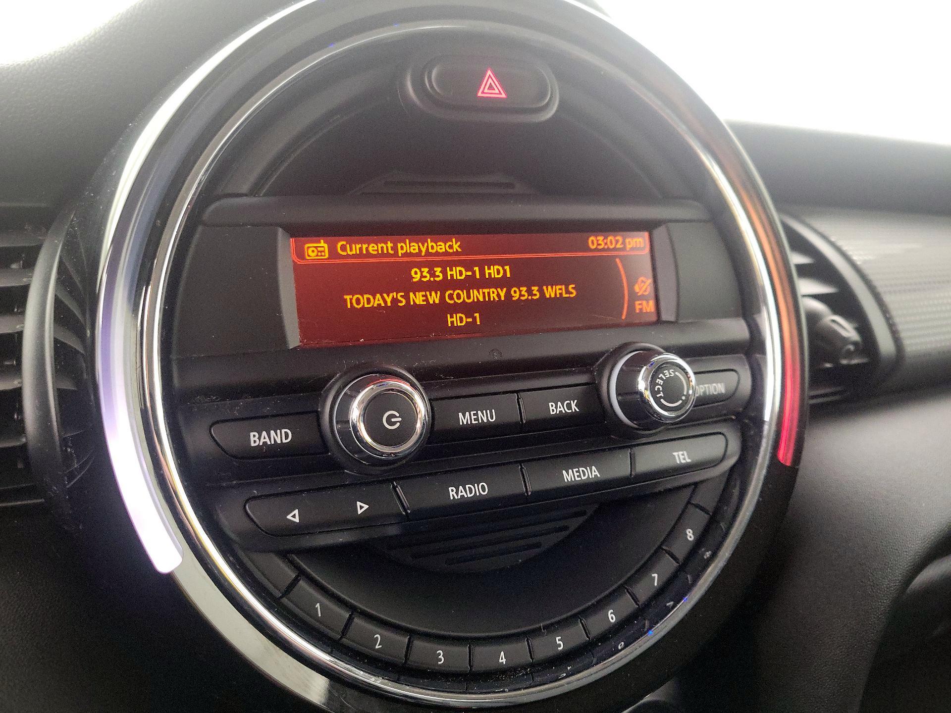 Thumbnail: 2016 MINI Cooper Hardtop - 14