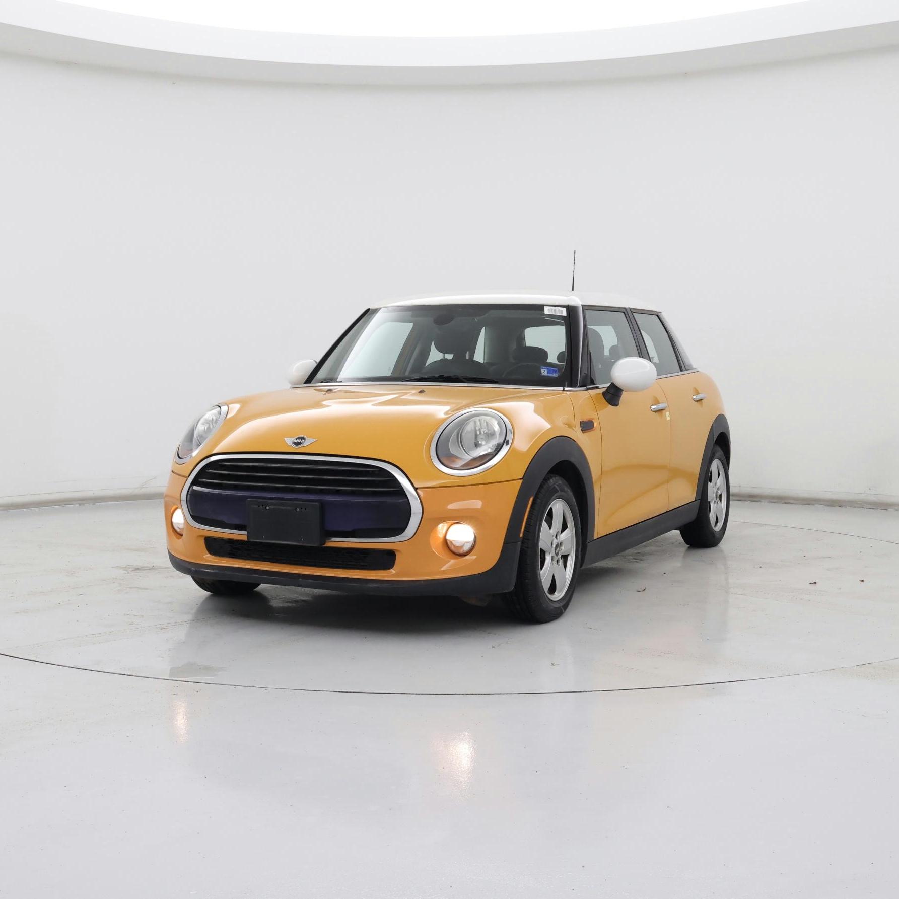 Thumbnail: 2016 MINI Cooper Hardtop - 4