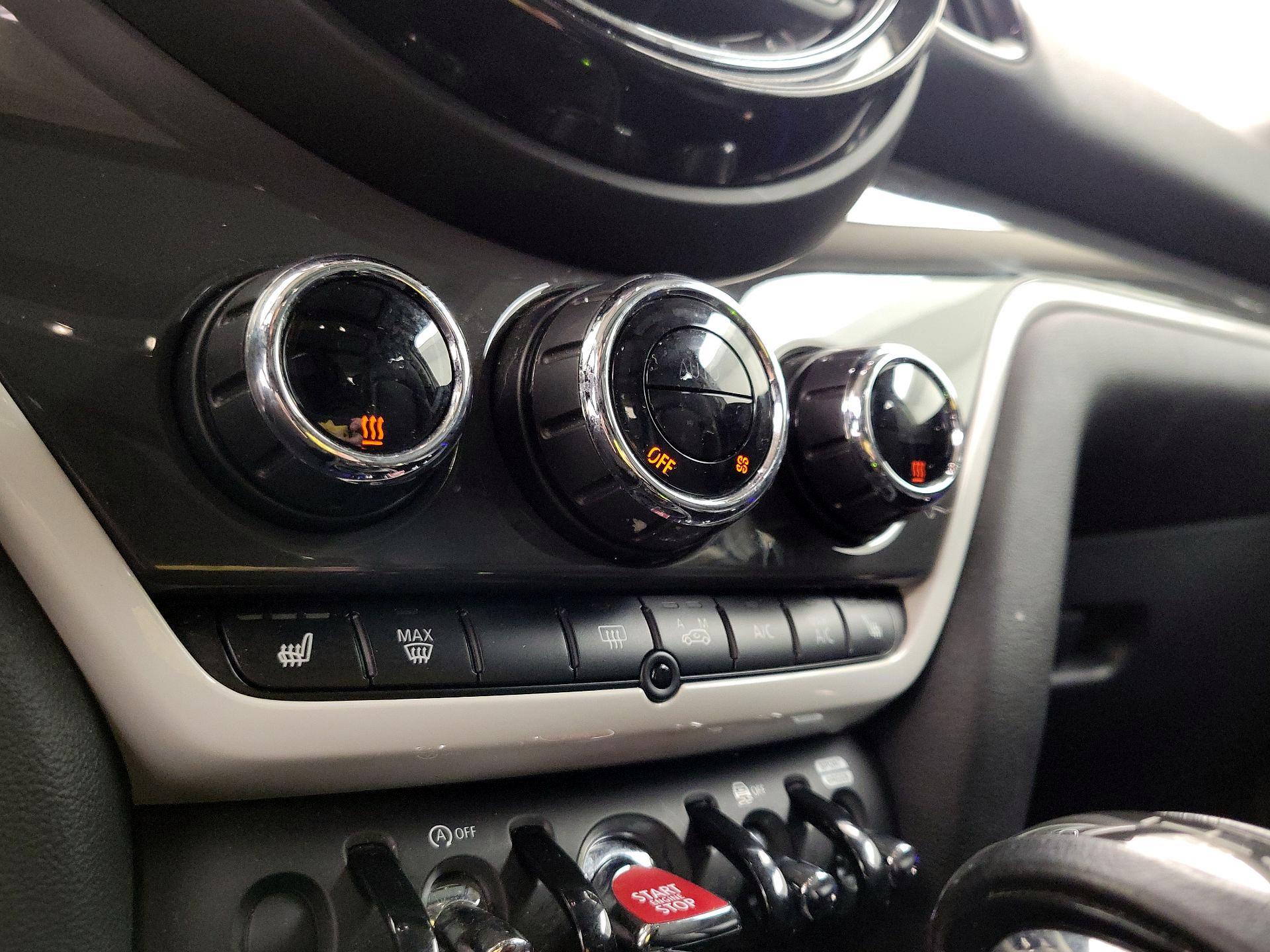 Thumbnail: 2019 MINI Cooper Countryman - 16