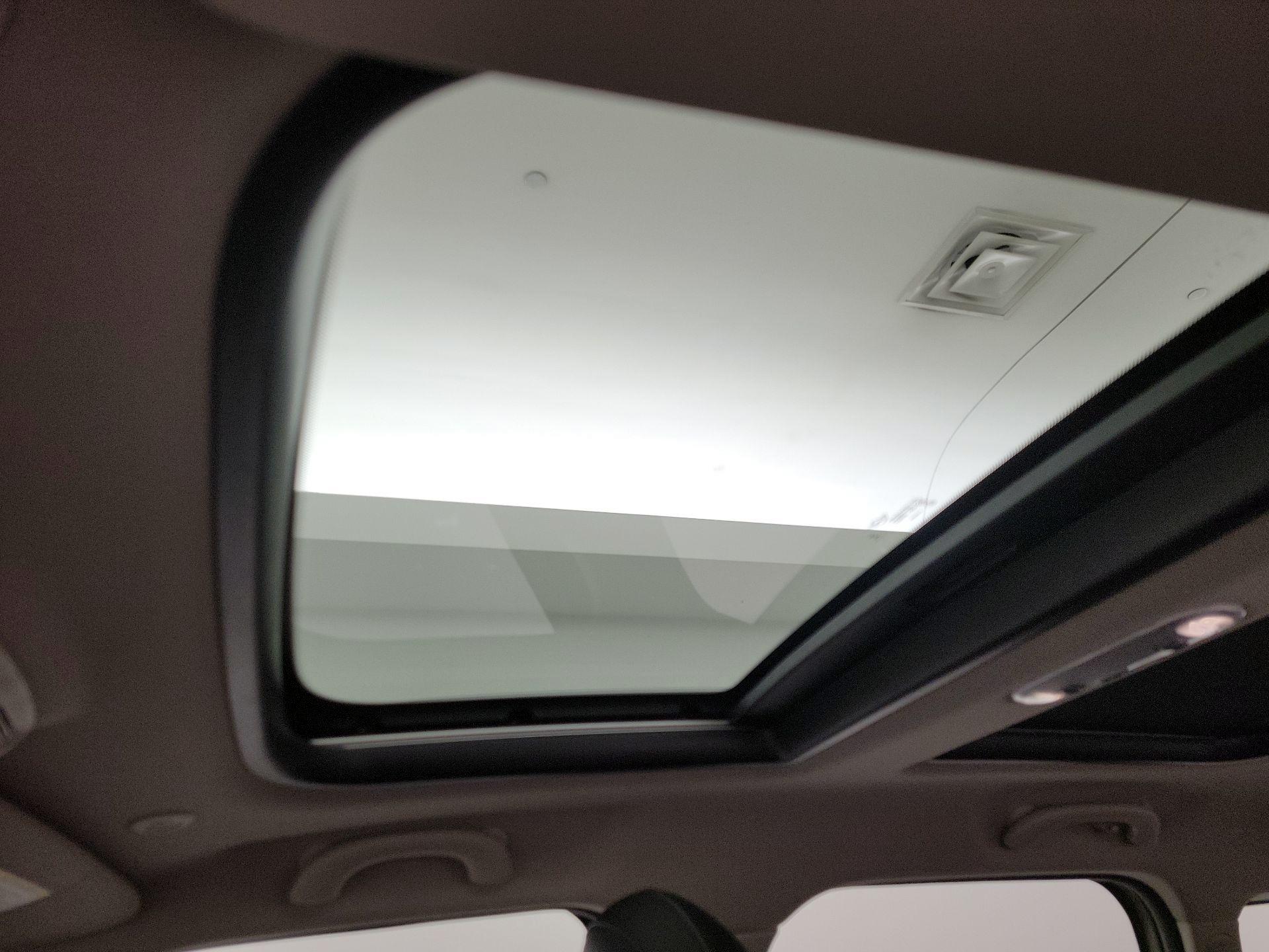 Thumbnail: 2019 MINI Cooper Countryman - 19