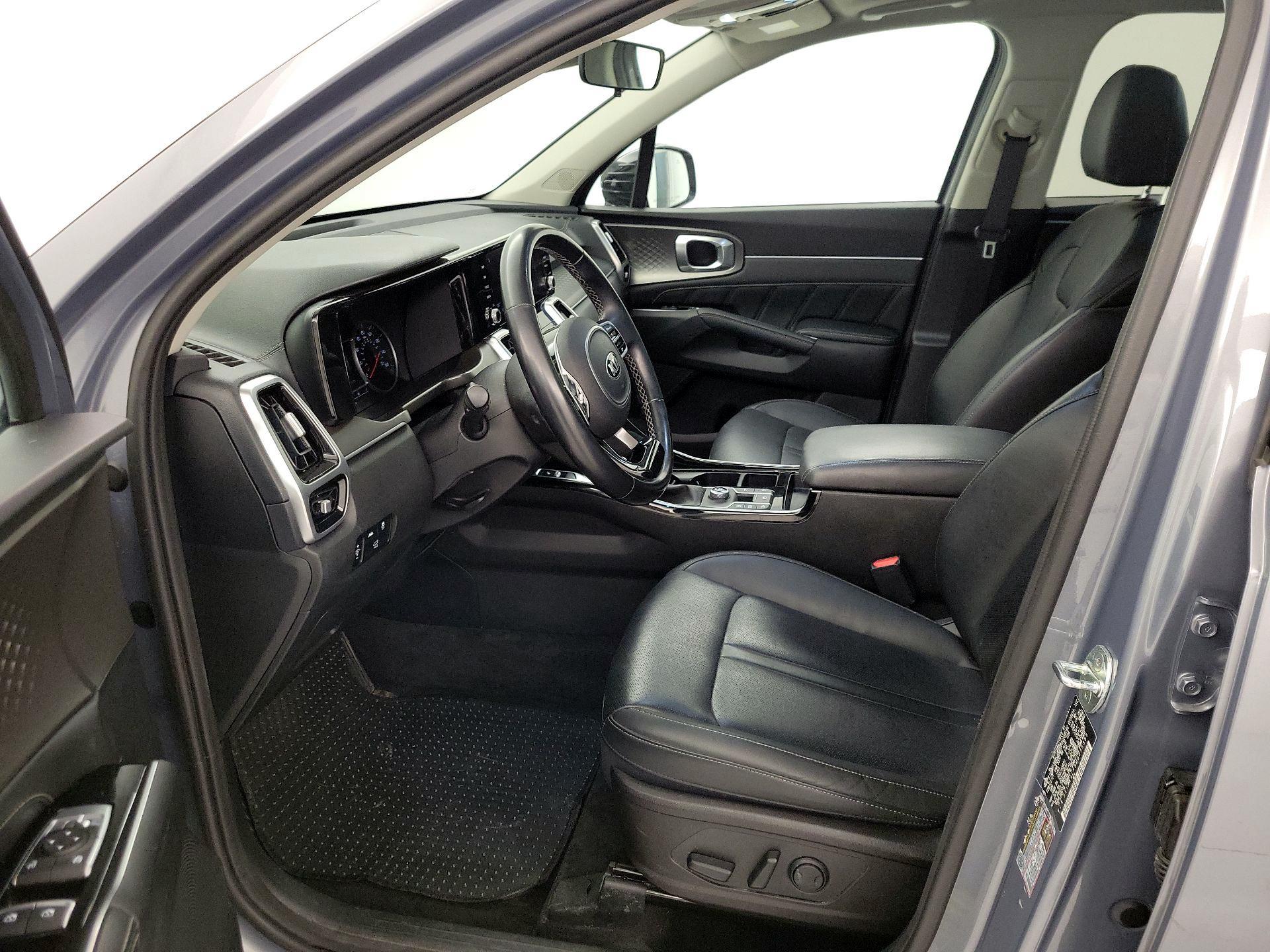 Thumbnail: 2021 Kia Sorento - 11